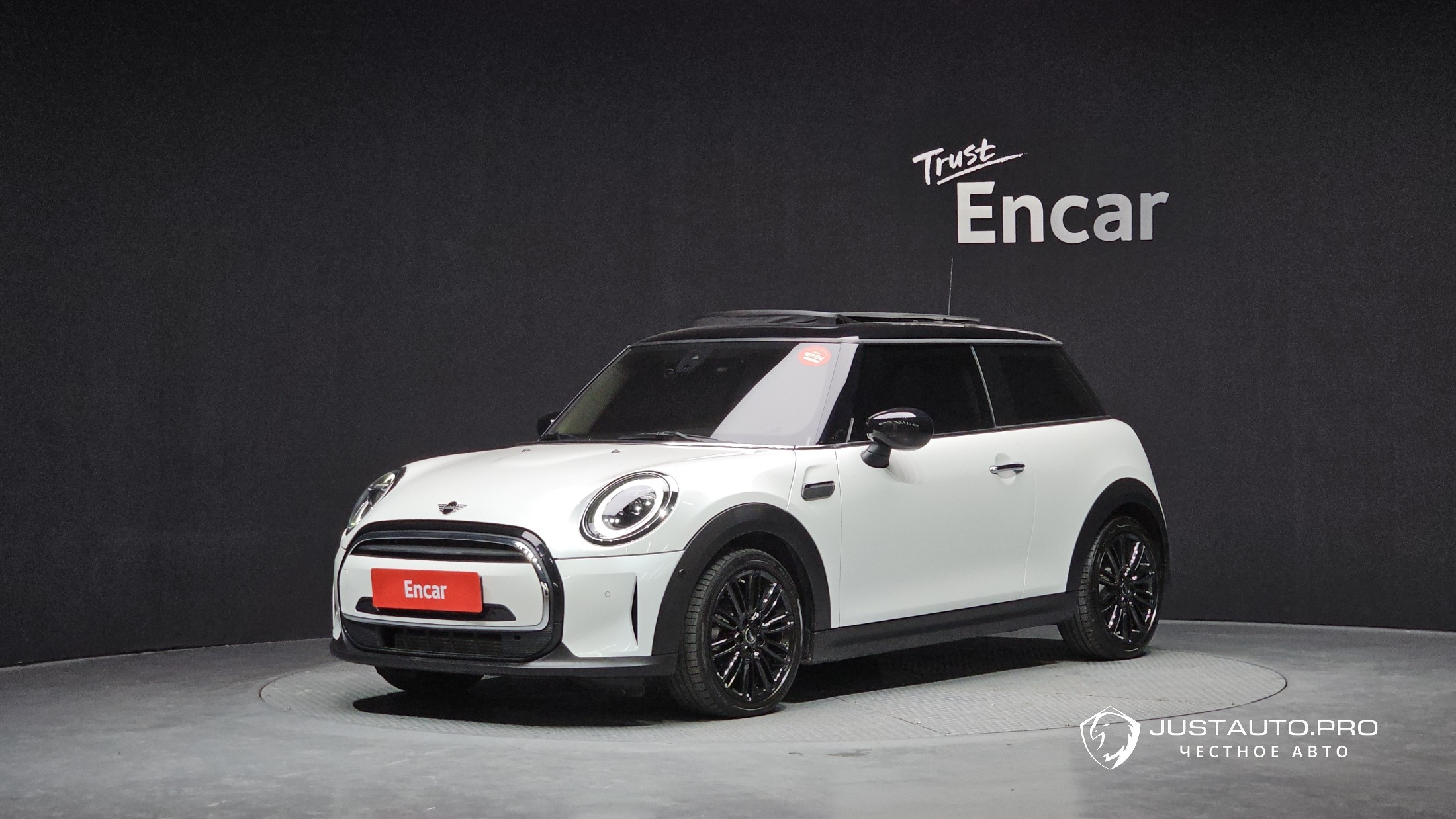 Автомобиль Mini Cooper