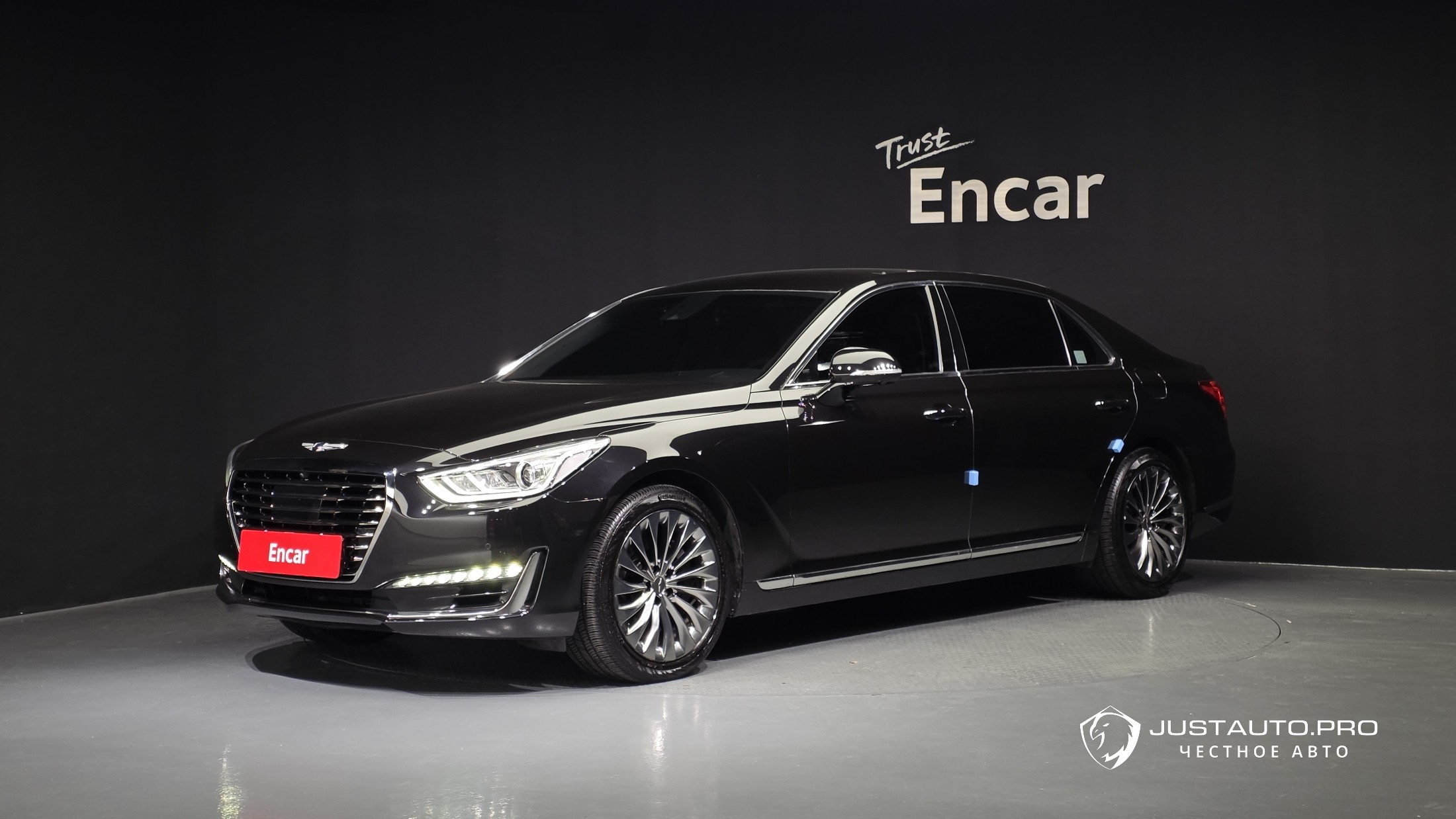 Автомобиль Genesis EQ900