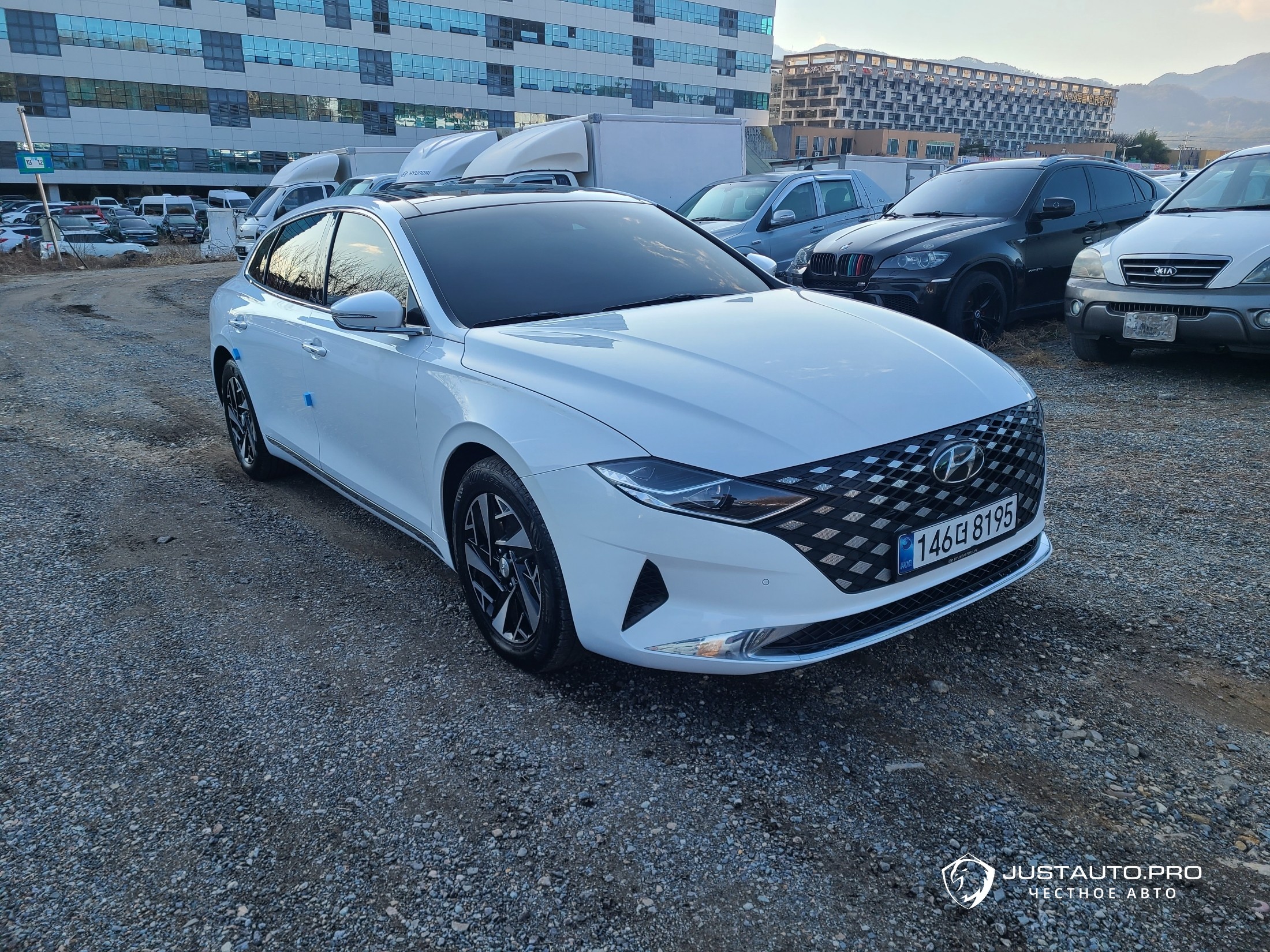 Автомобиль Hyundai Grandeur