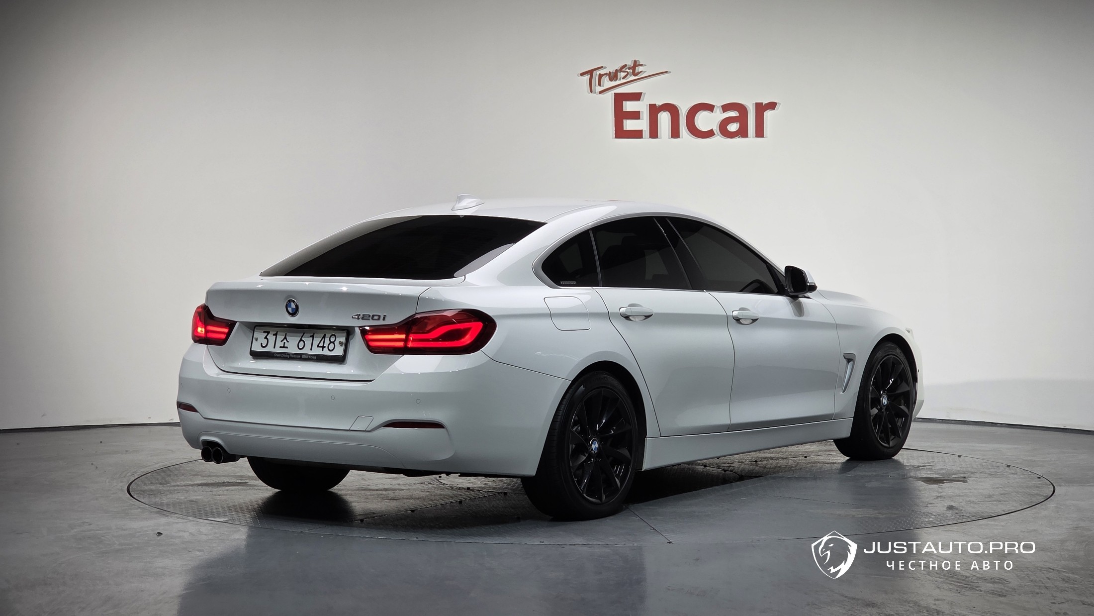 Автомобиль BMW 4-Series