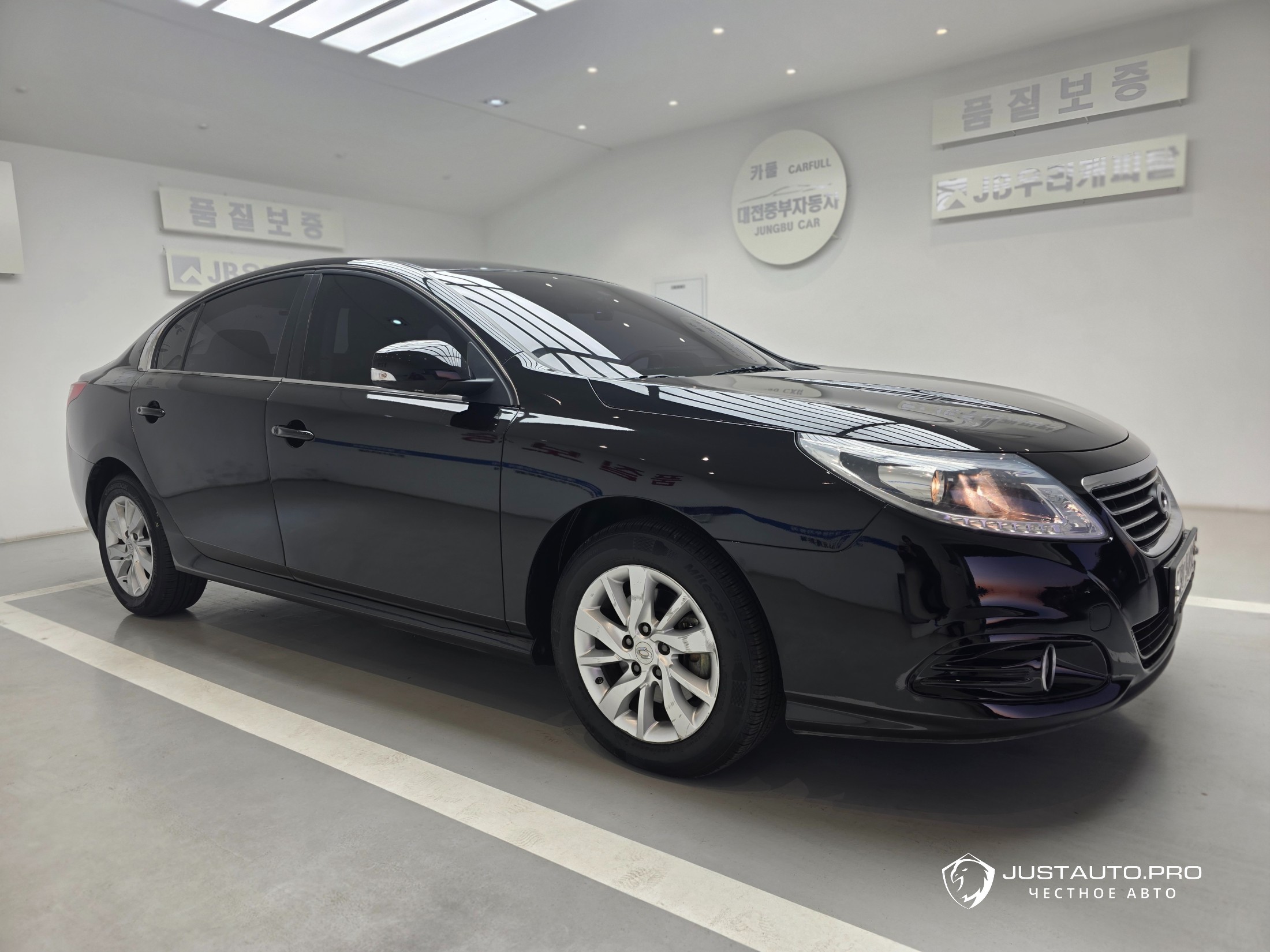 Автомобиль Renault-KoreaSamsung SM5 