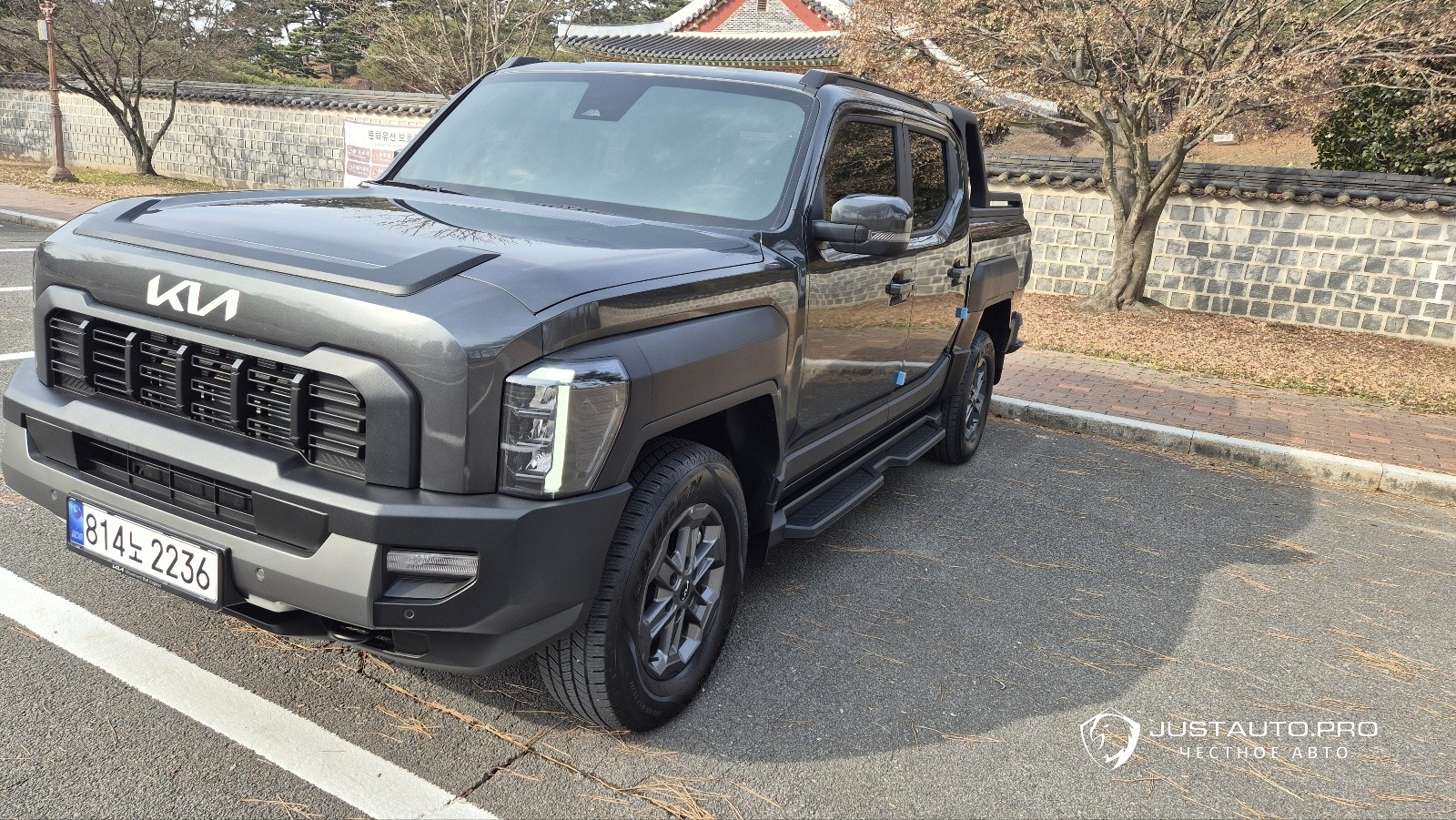 Автомобиль Kia Tasman