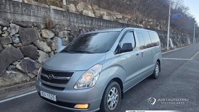 Автомобиль Hyundai Starex