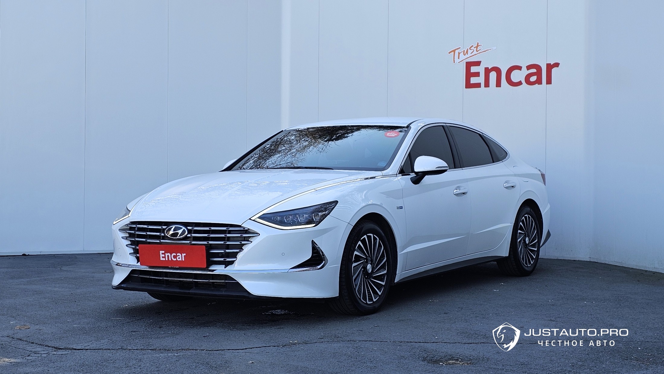 Автомобиль Hyundai Sonata