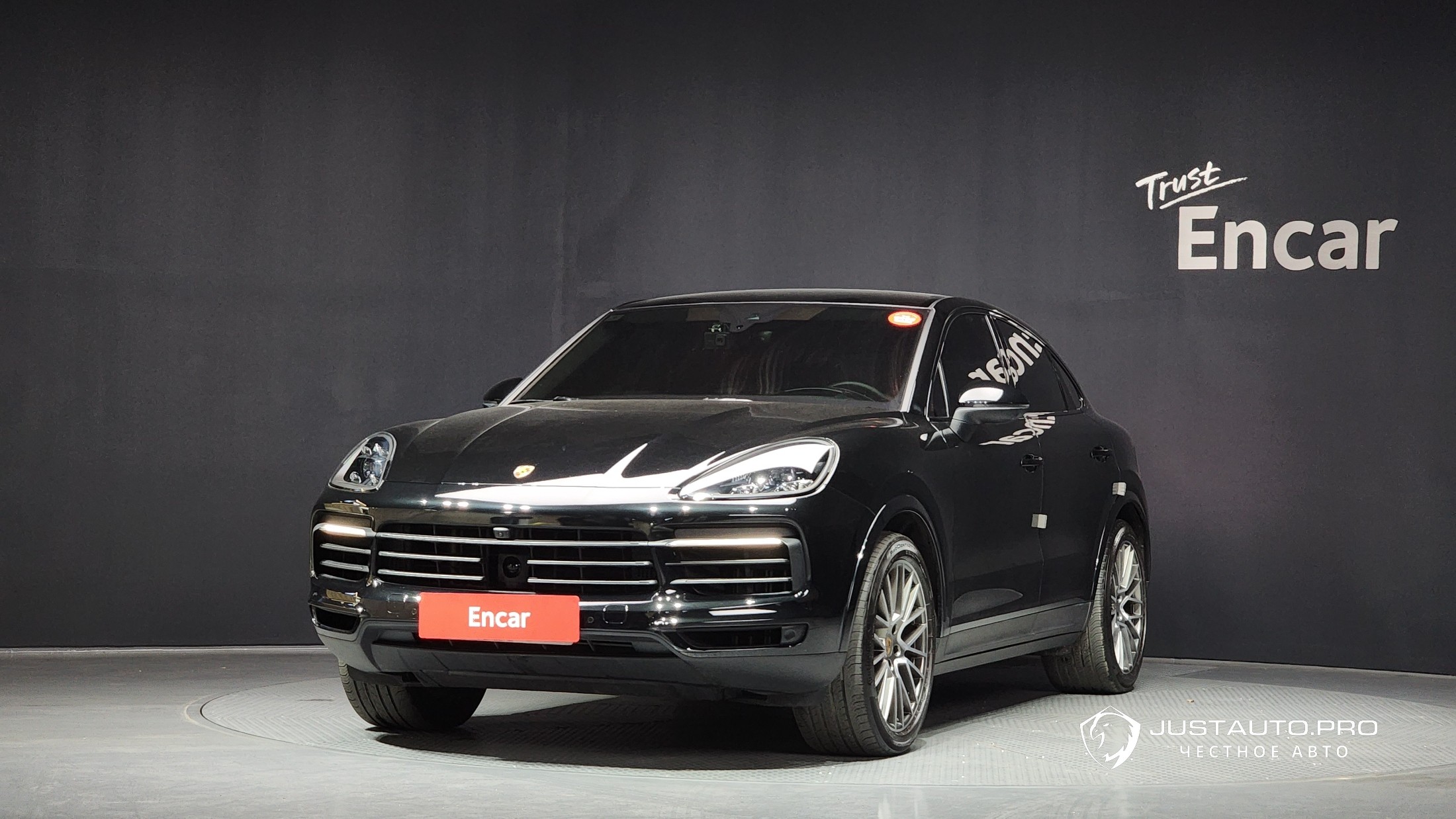 Автомобиль Porsche Cayenne