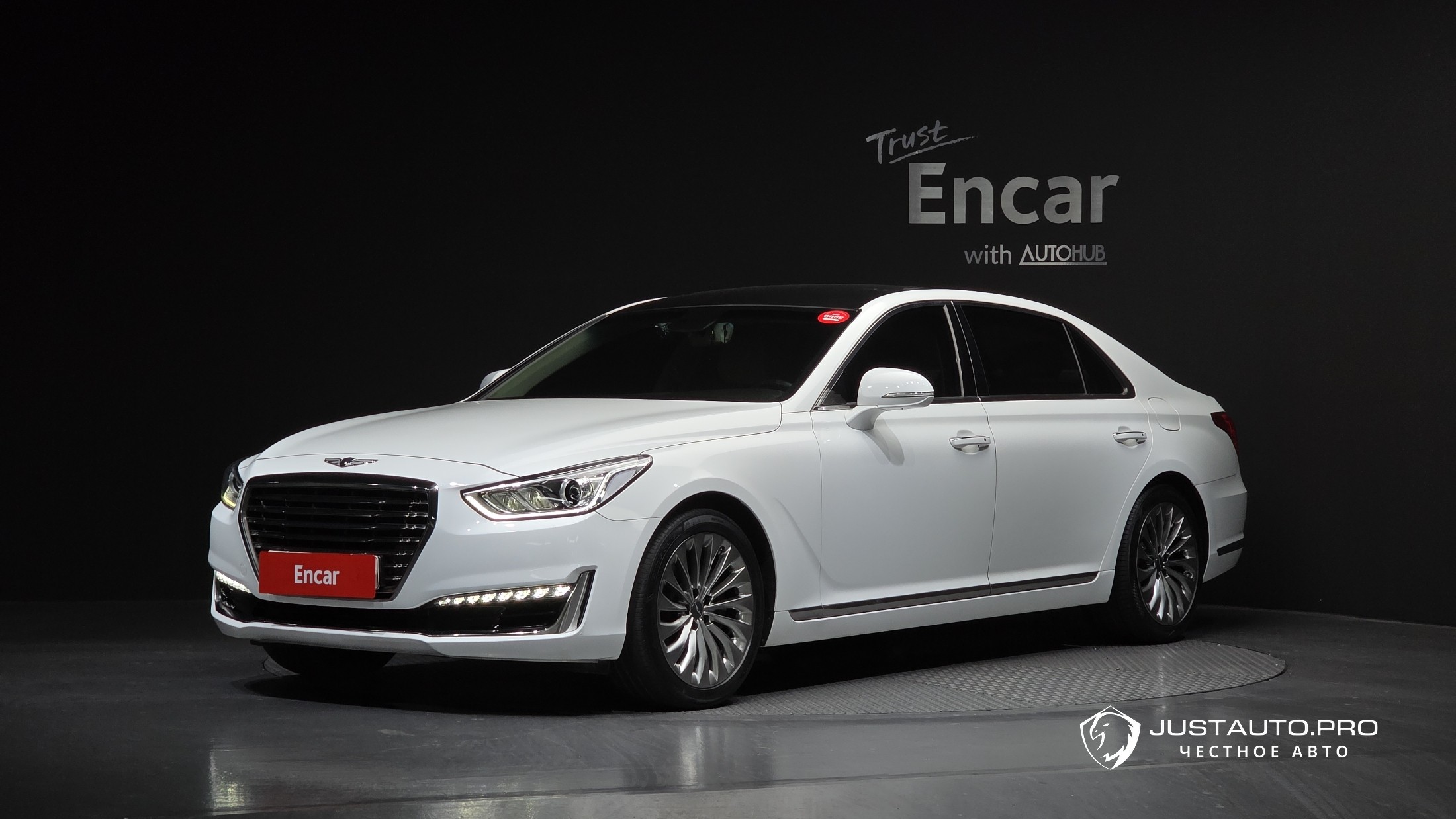 Автомобиль Genesis EQ900