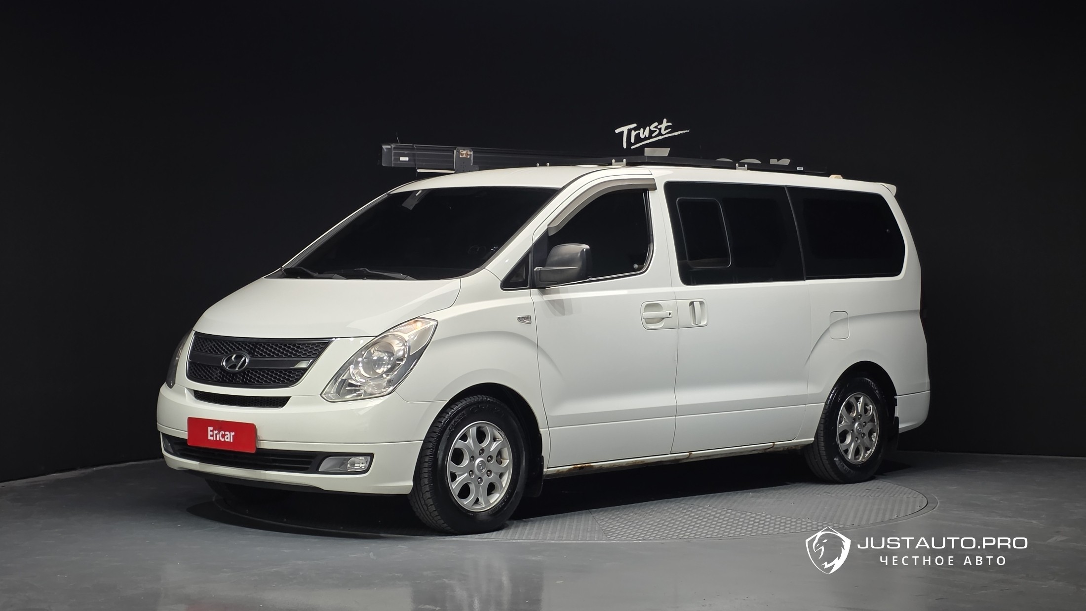 Автомобиль Hyundai Starex