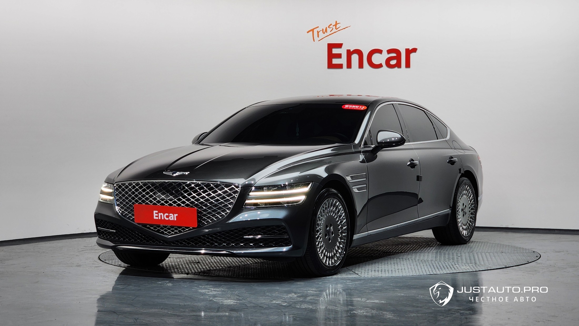 Автомобиль Genesis G80