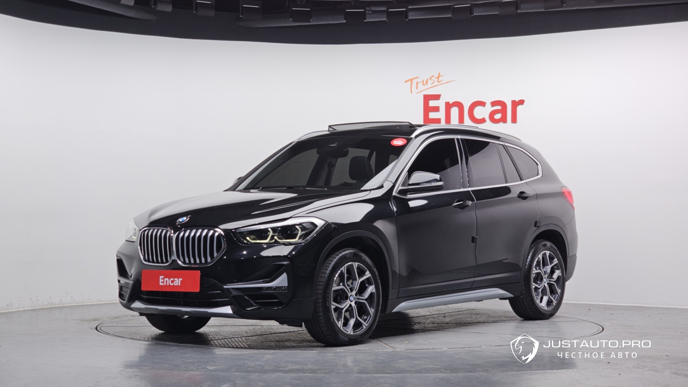 Автомобиль BMW X1