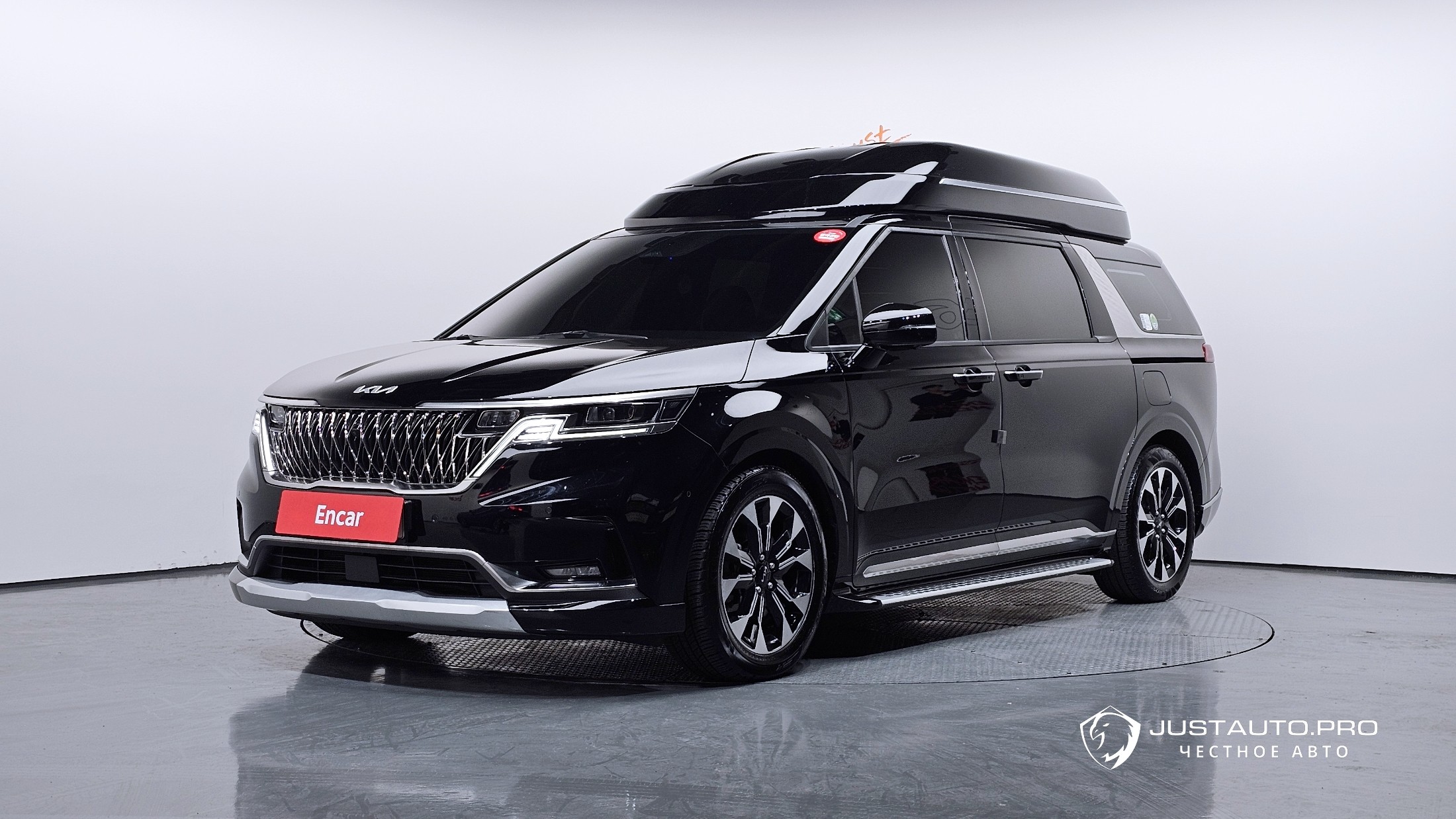 Автомобиль Kia Canival