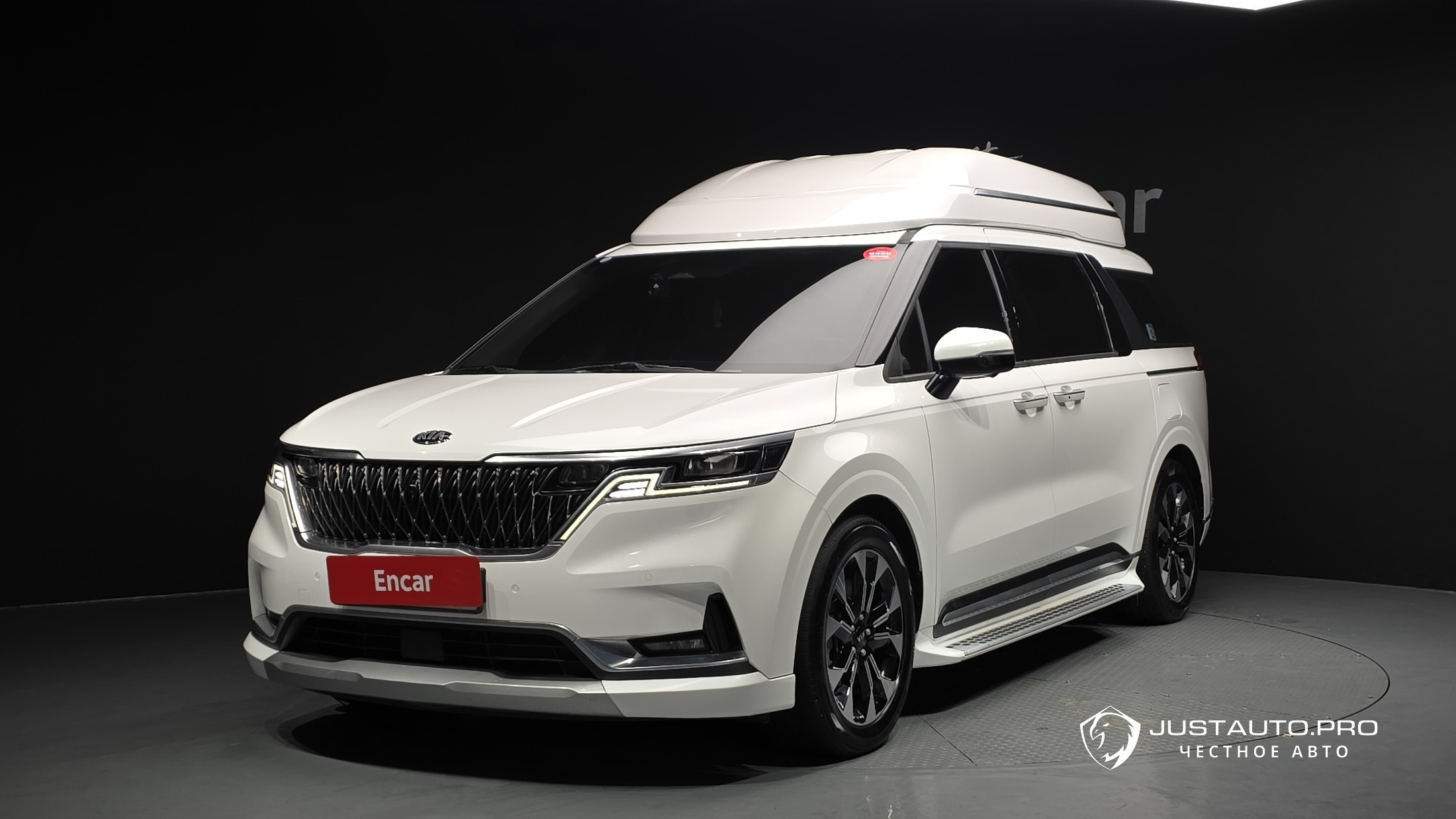 Автомобиль Kia Canival