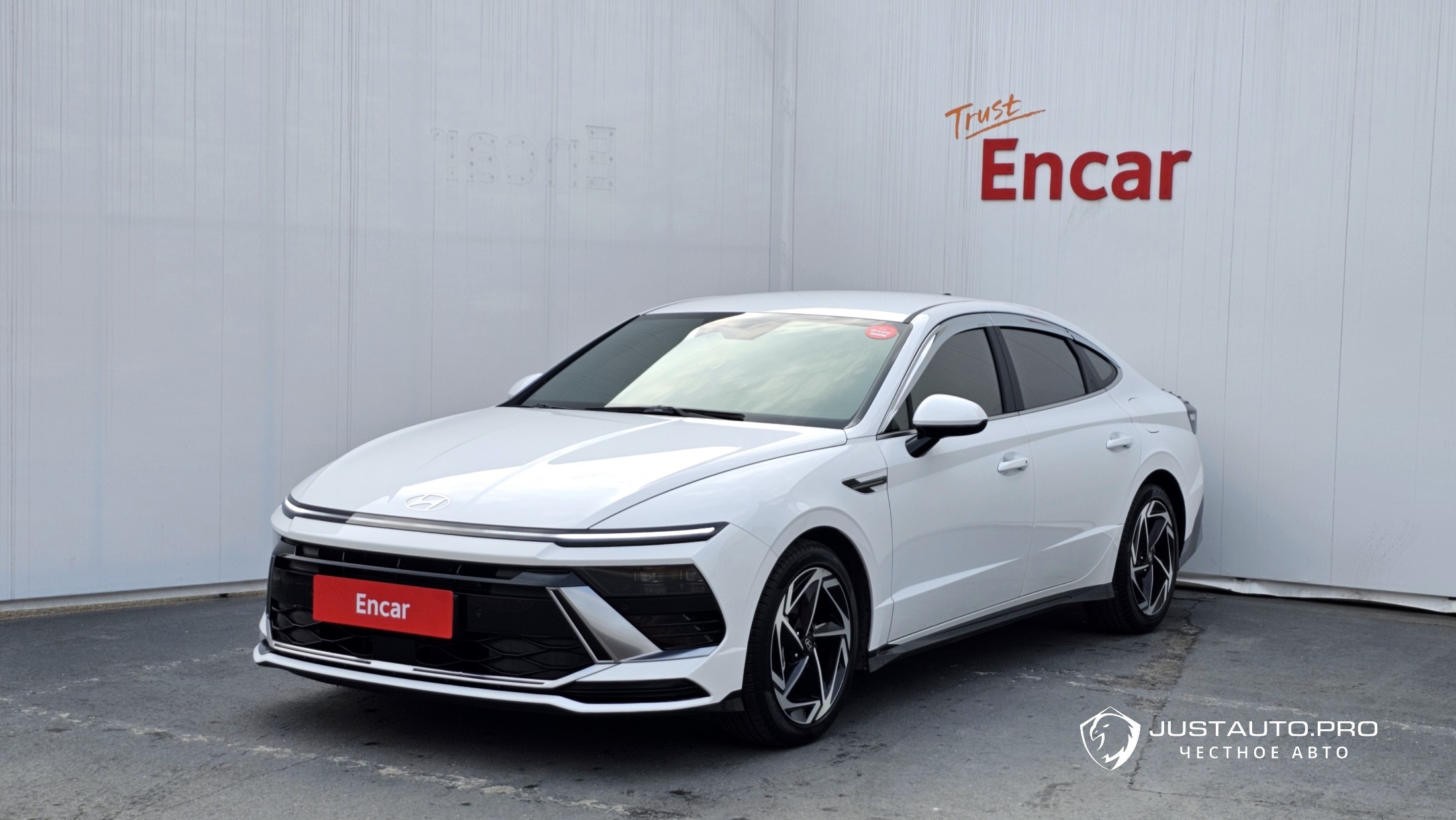 Автомобиль Hyundai Sonata