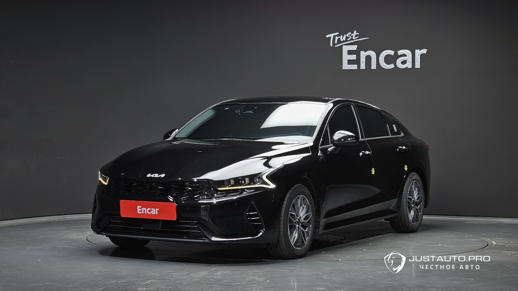 Автомобиль Kia K5