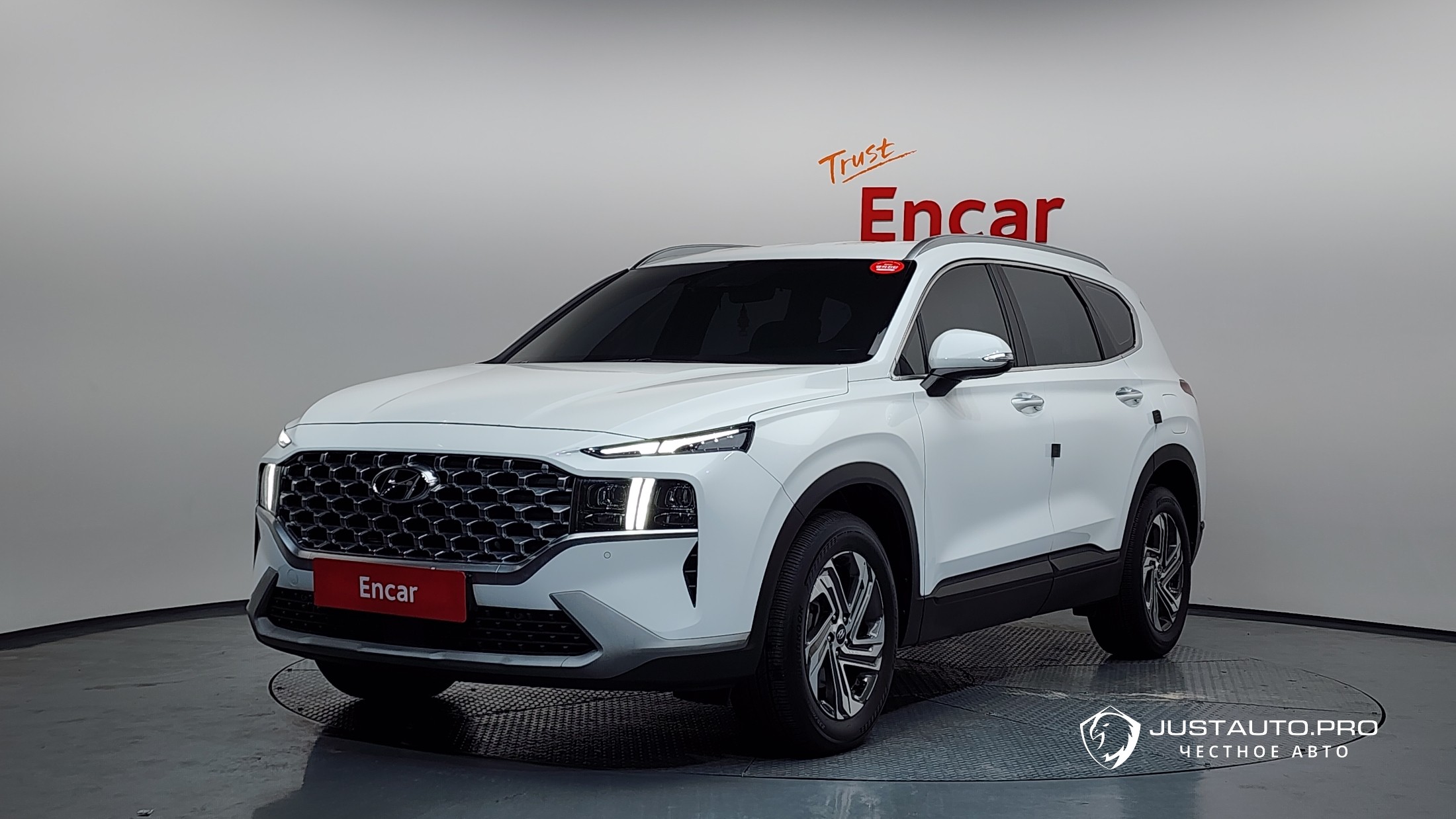 Автомобиль Hyundai Santafe