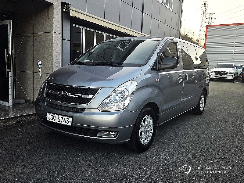 Автомобиль Hyundai Starex