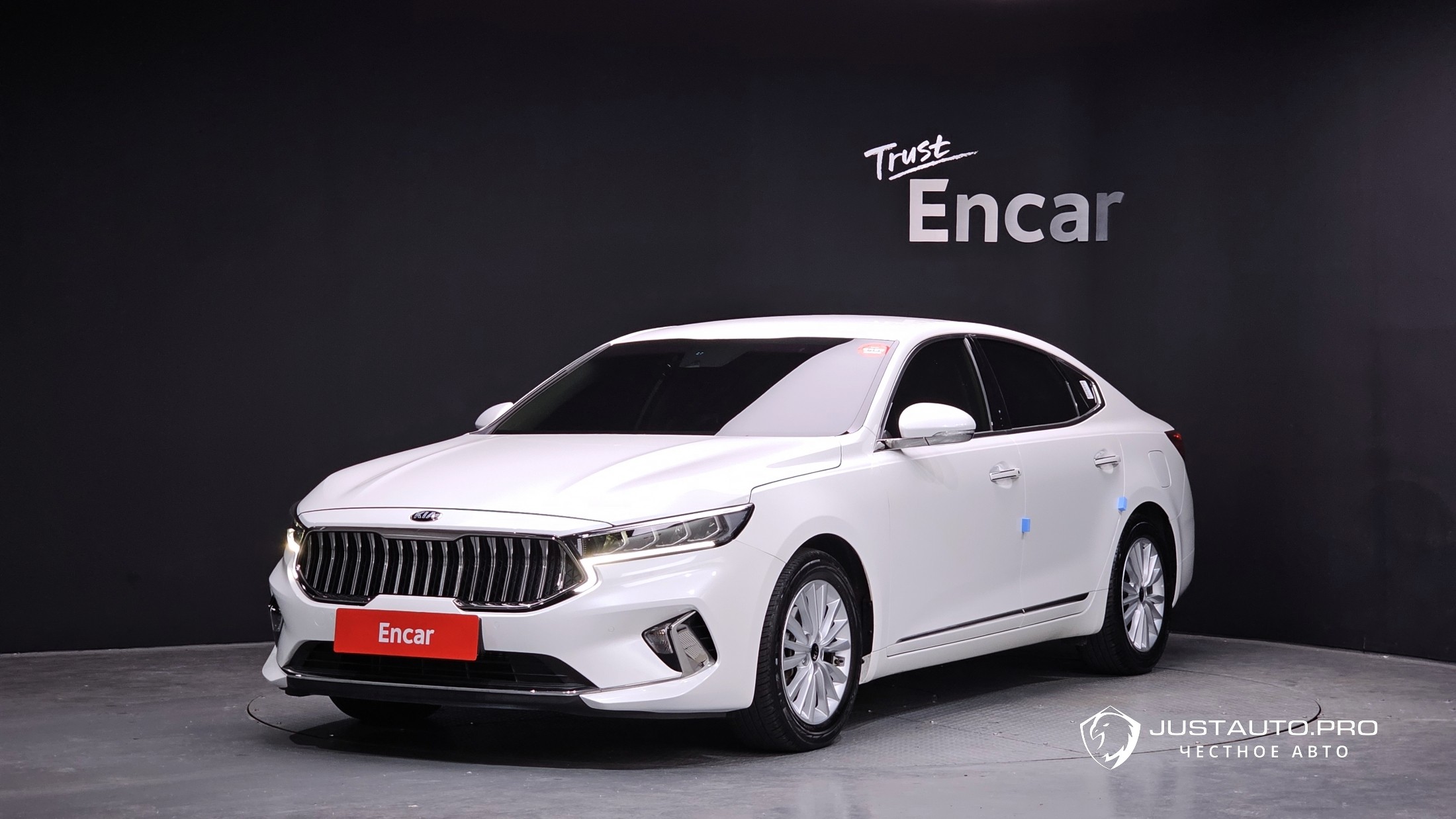 Автомобиль Kia K7