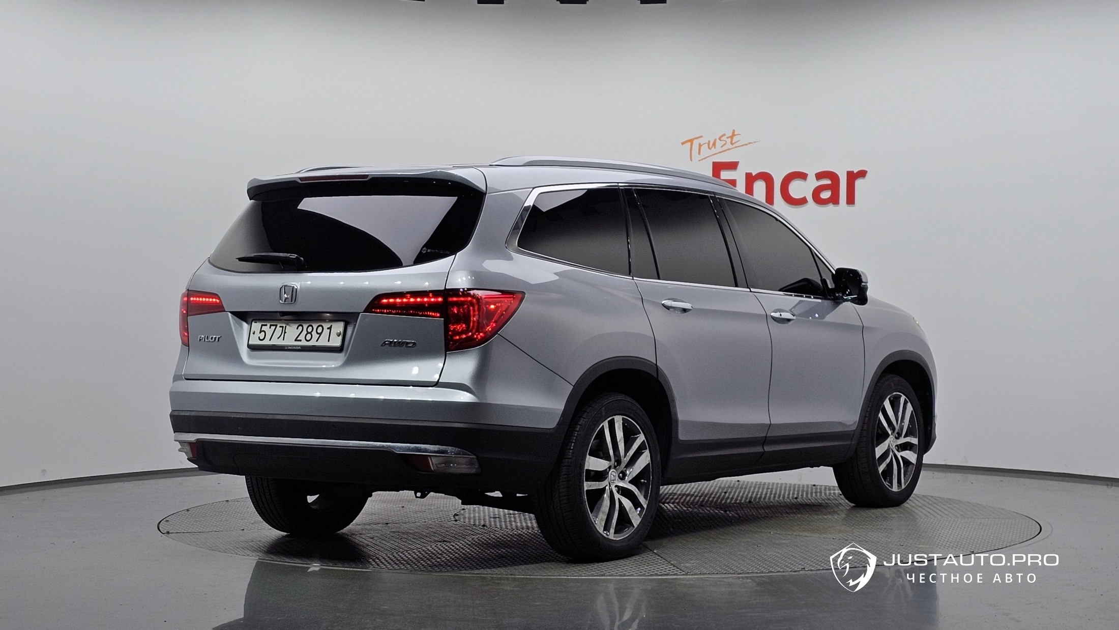 Автомобиль Honda Pilot