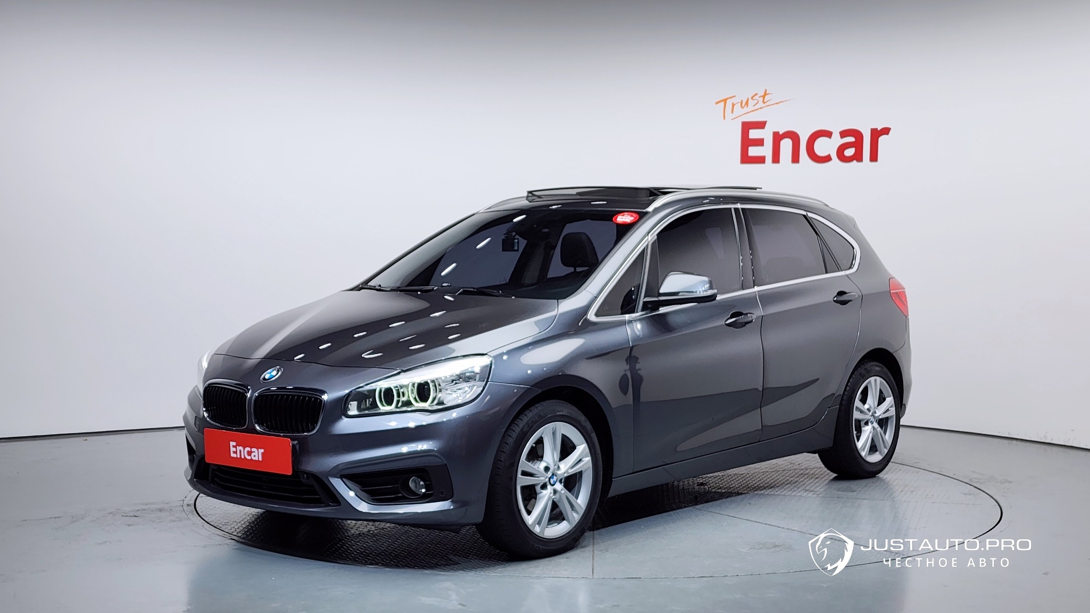 Автомобиль BMW 2-Series