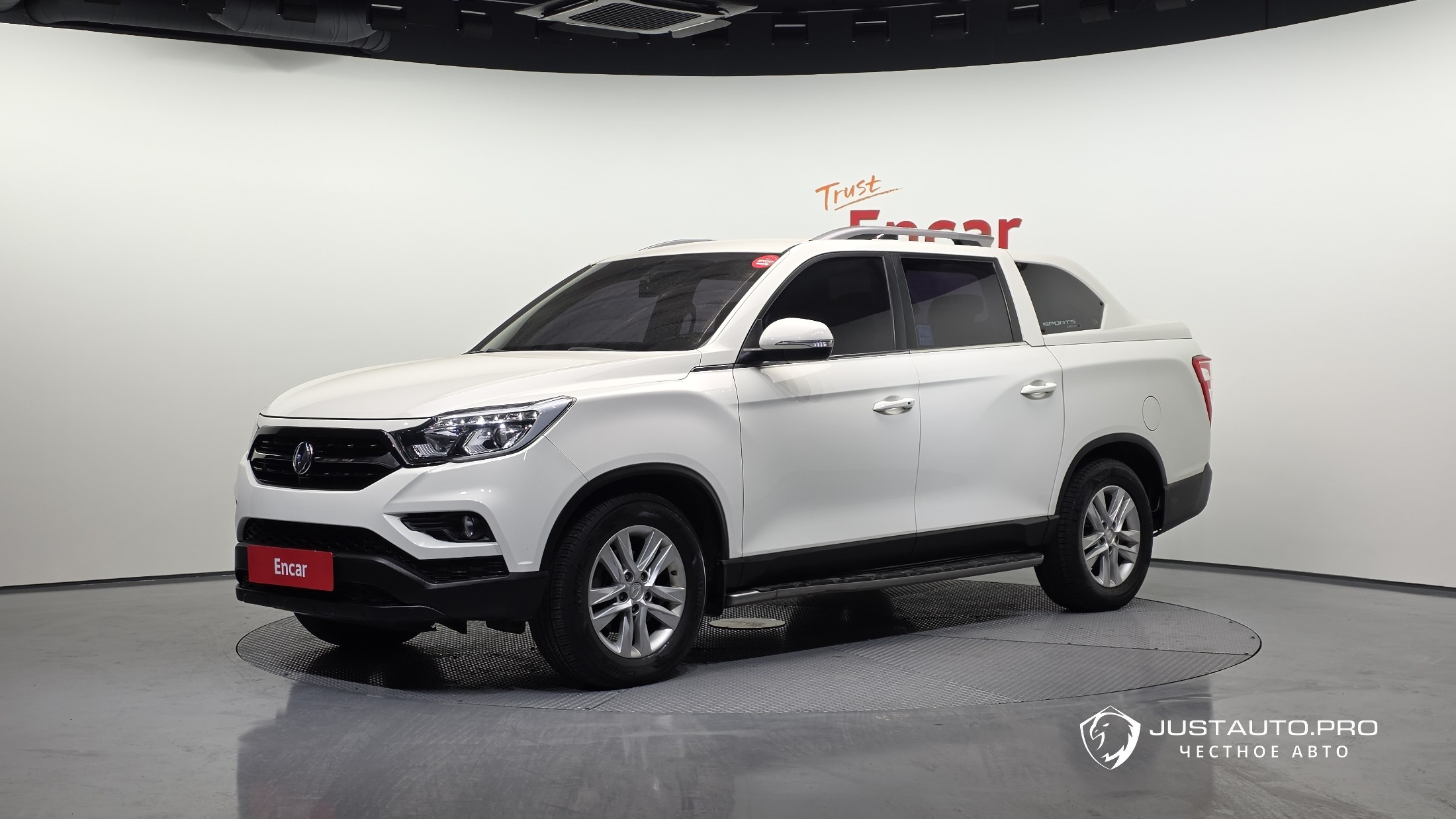 Автомобиль KG_Mobility_Ssangyong Rexton