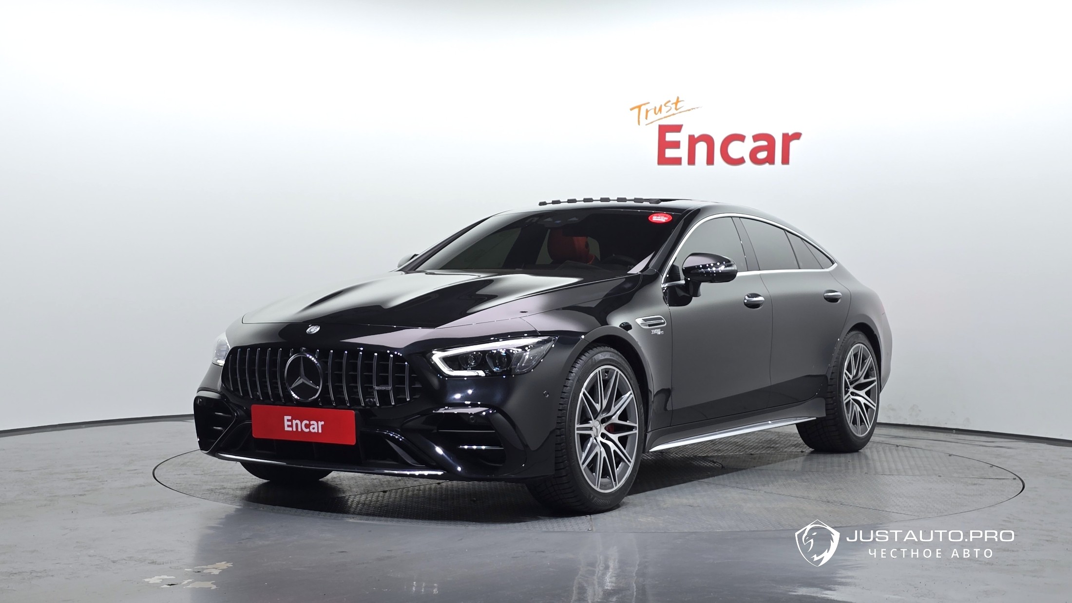 Автомобиль Mercedes-Benz AMG GT