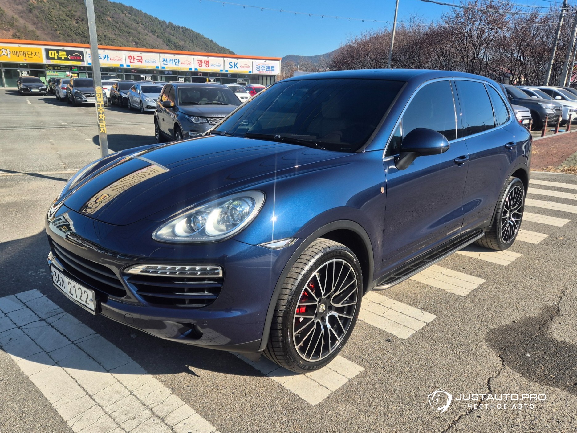 Автомобиль Porsche Cayenne