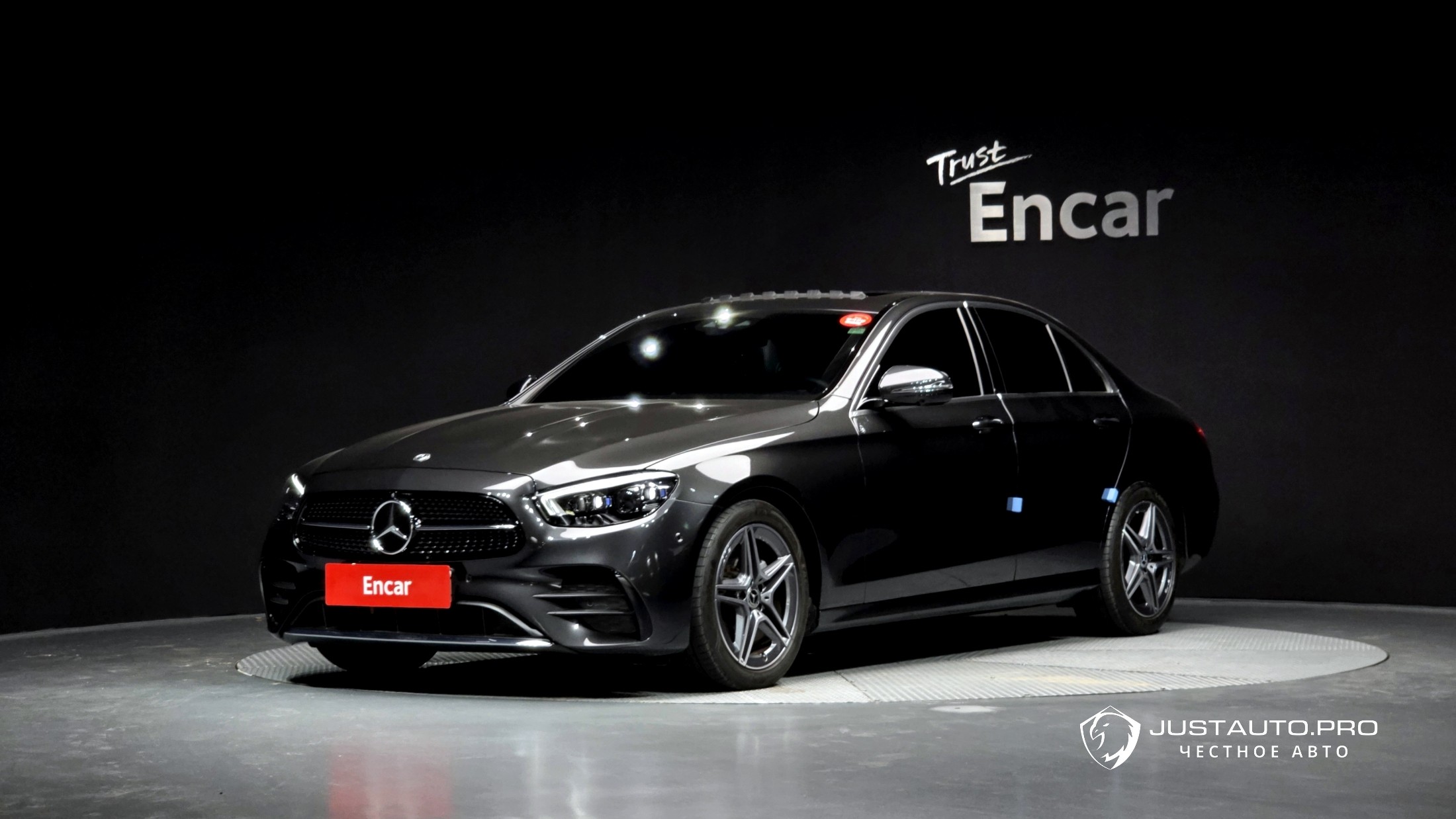 Автомобиль Mercedes-Benz E-Class