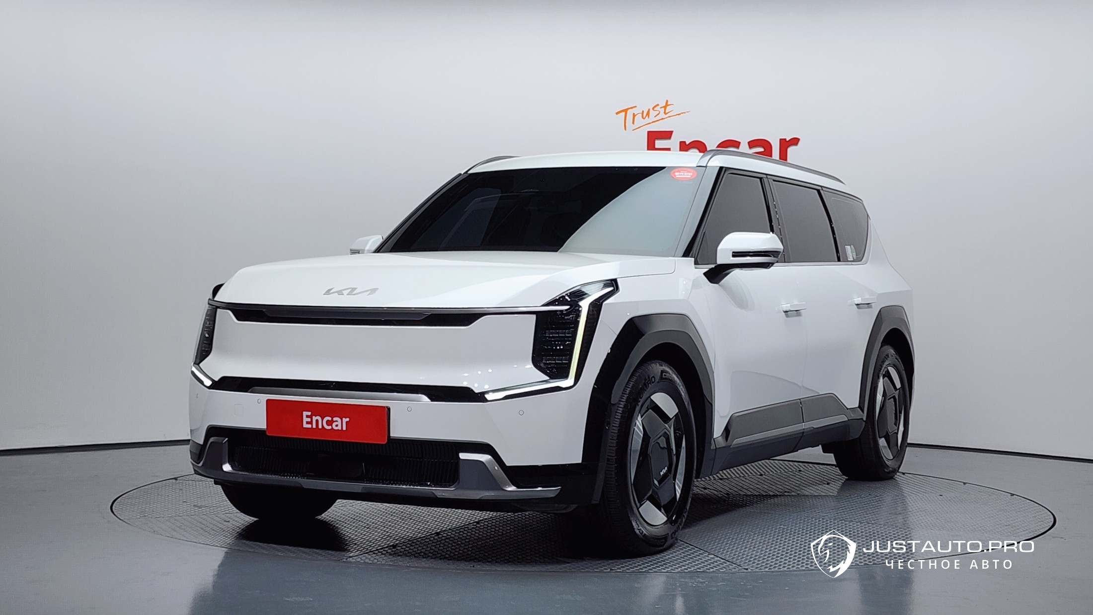 Автомобиль Kia EV9