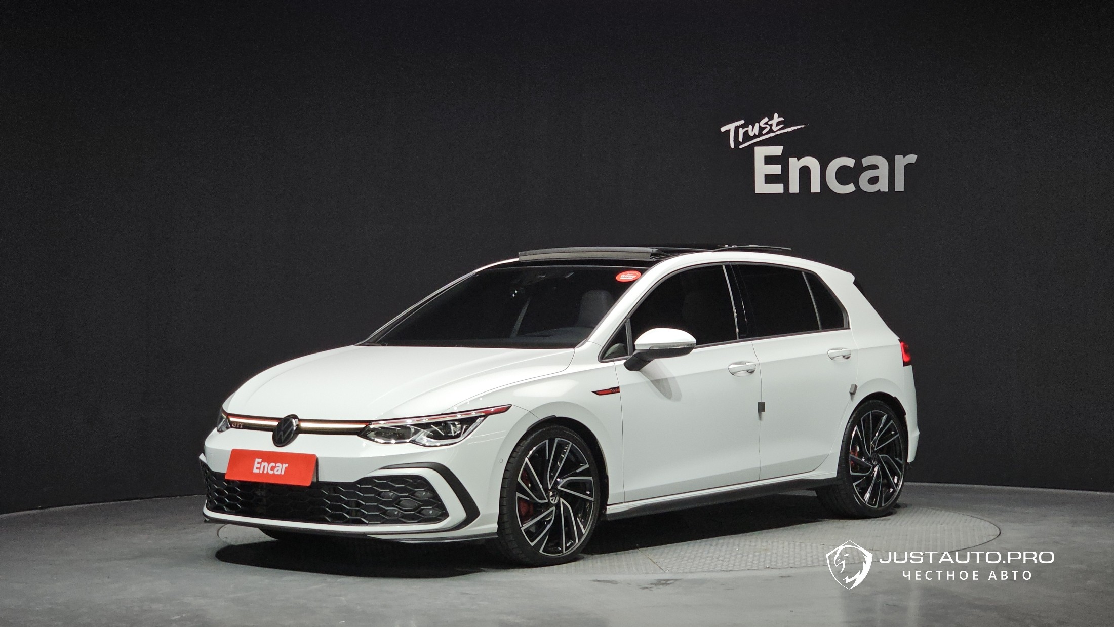Автомобиль Volkswagen Golf