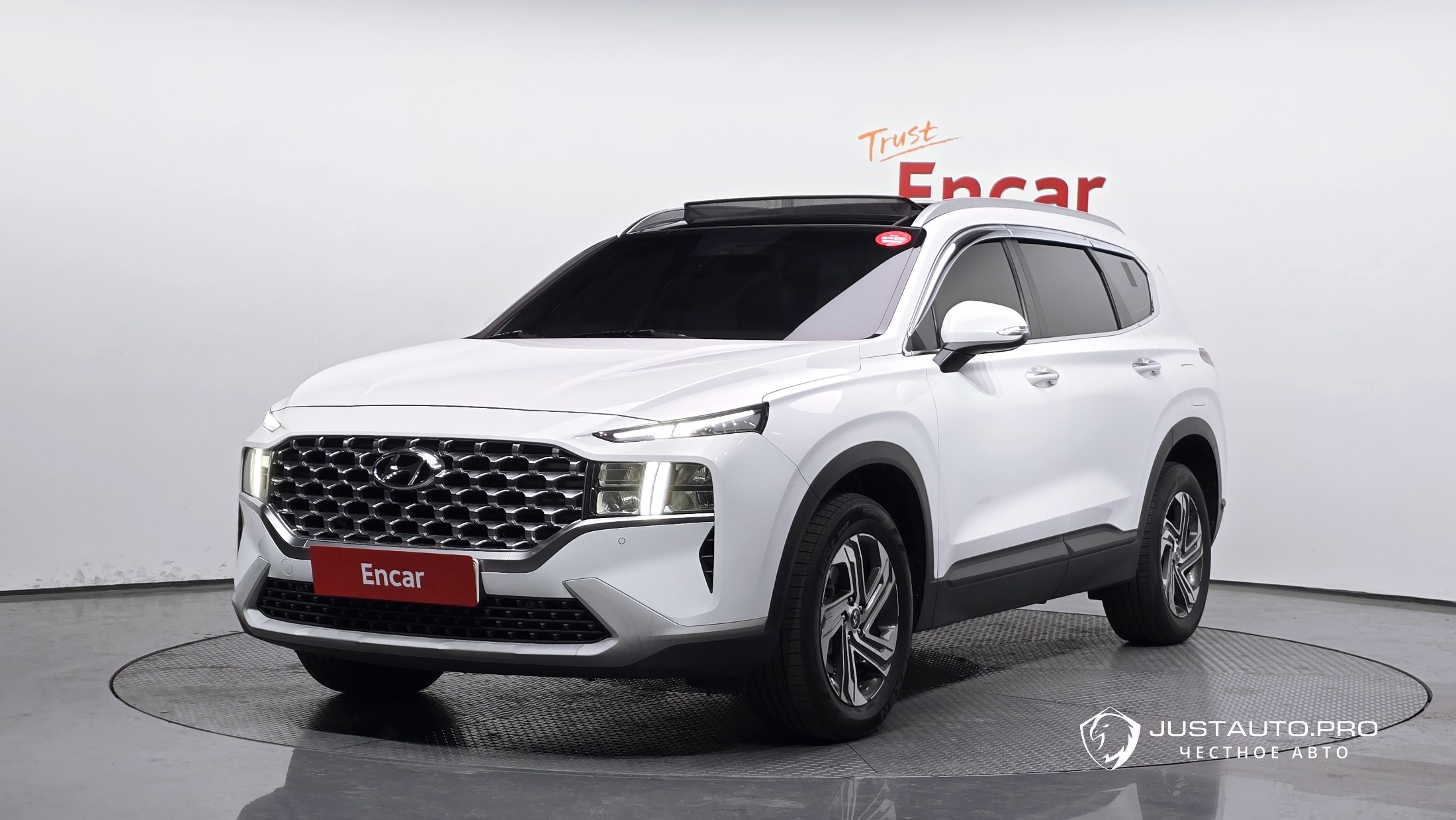 Автомобиль Hyundai Santafe