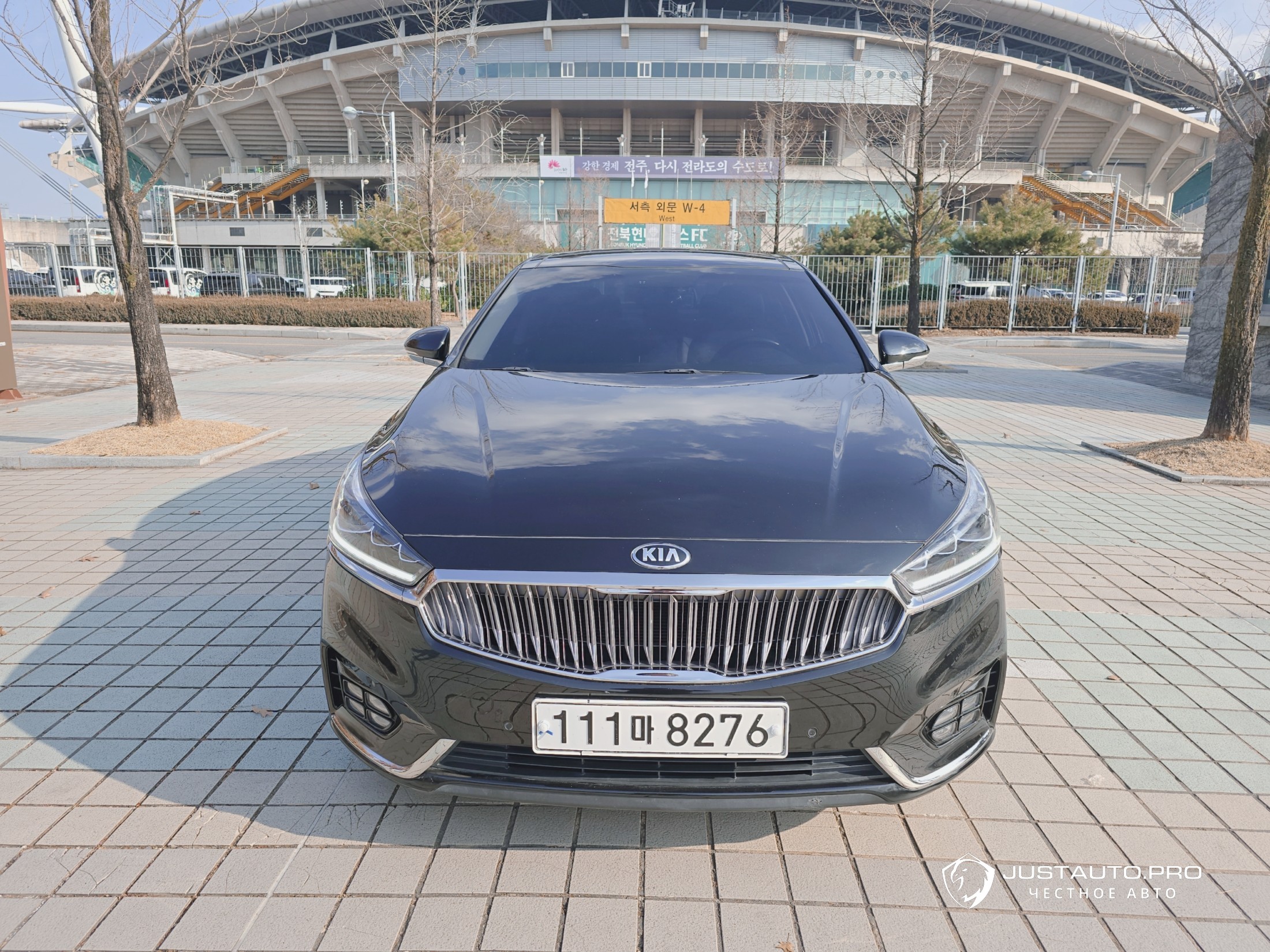 Автомобиль Kia K7
