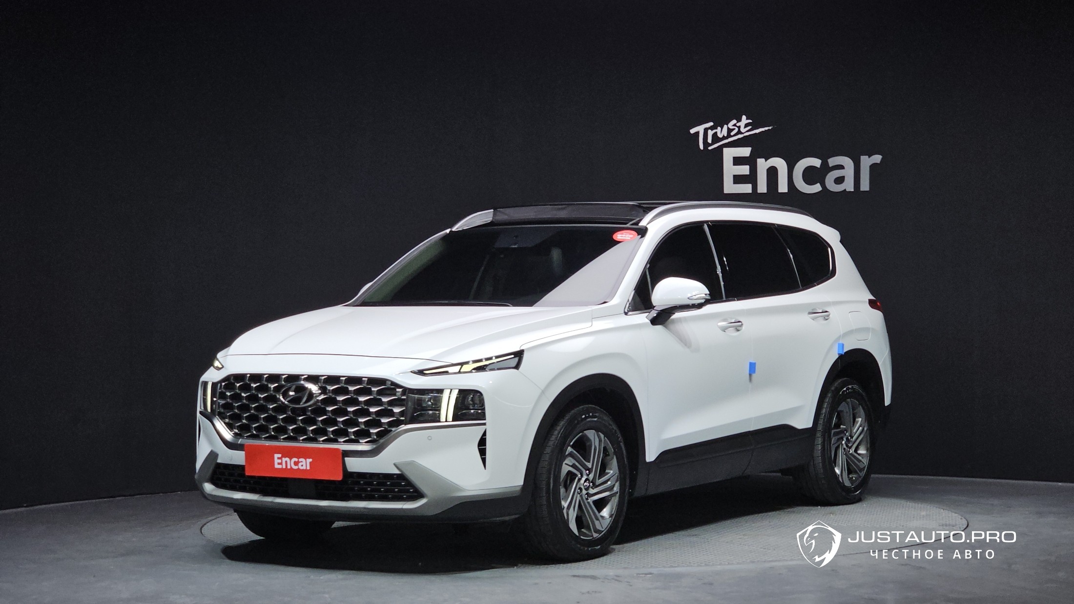 Автомобиль Hyundai Santafe