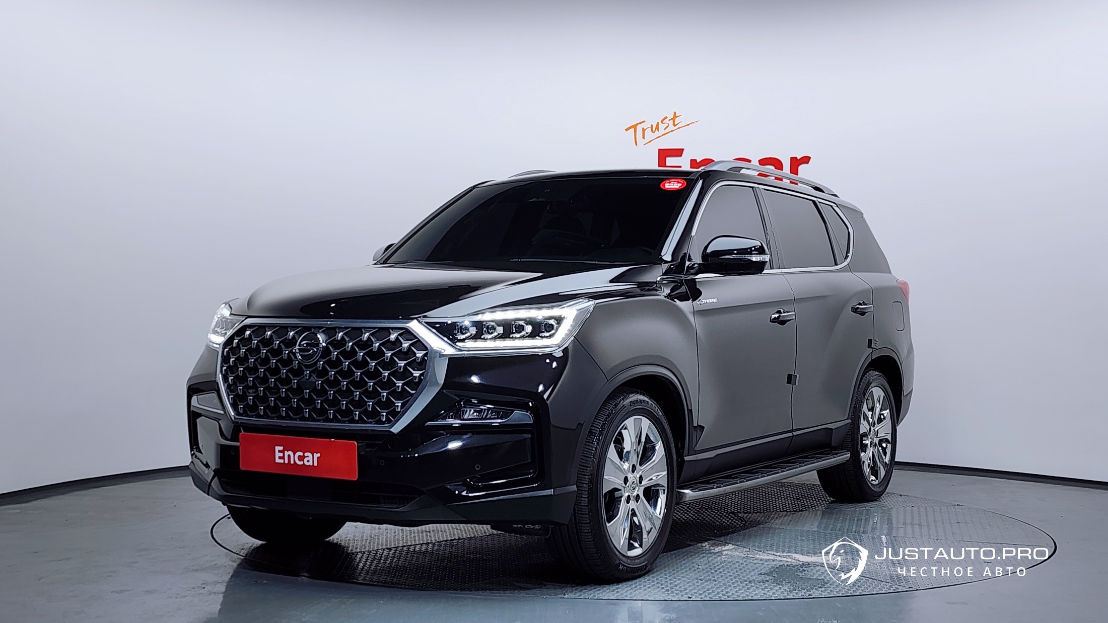 Автомобиль KG_Mobility_Ssangyong Rexton