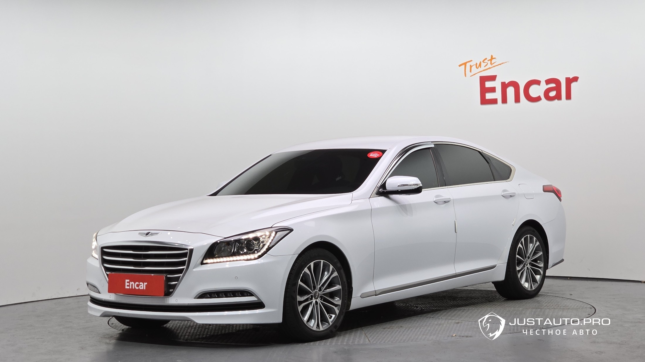 Автомобиль Hyundai Genesis