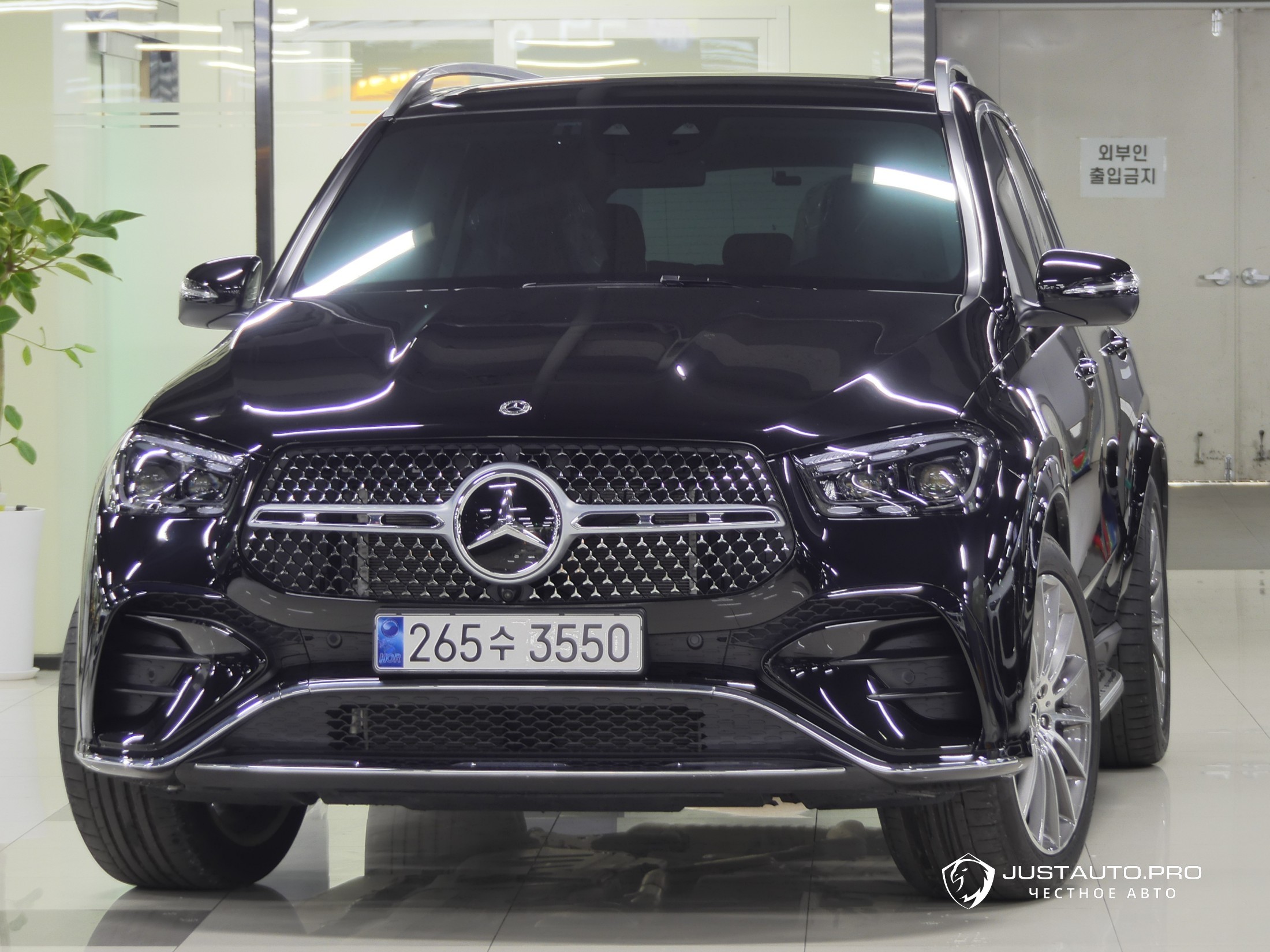 Автомобиль Mercedes-Benz GLE-Class