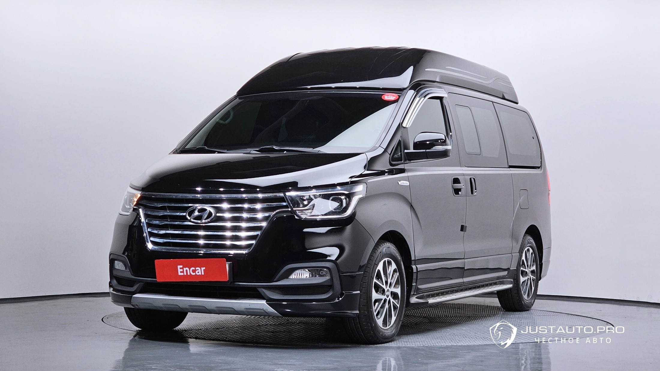 Автомобиль Hyundai Starex