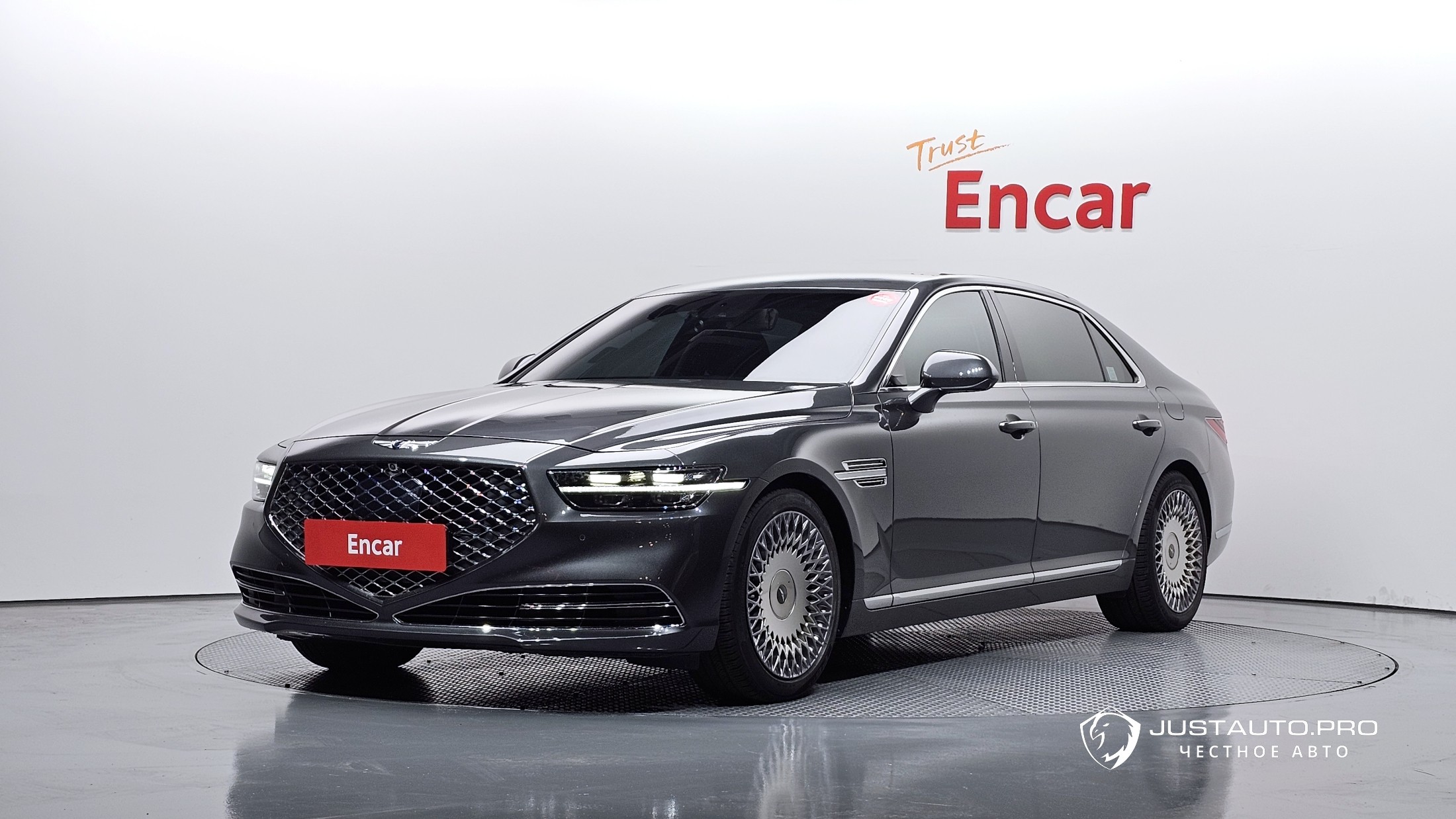 Автомобиль Genesis G90