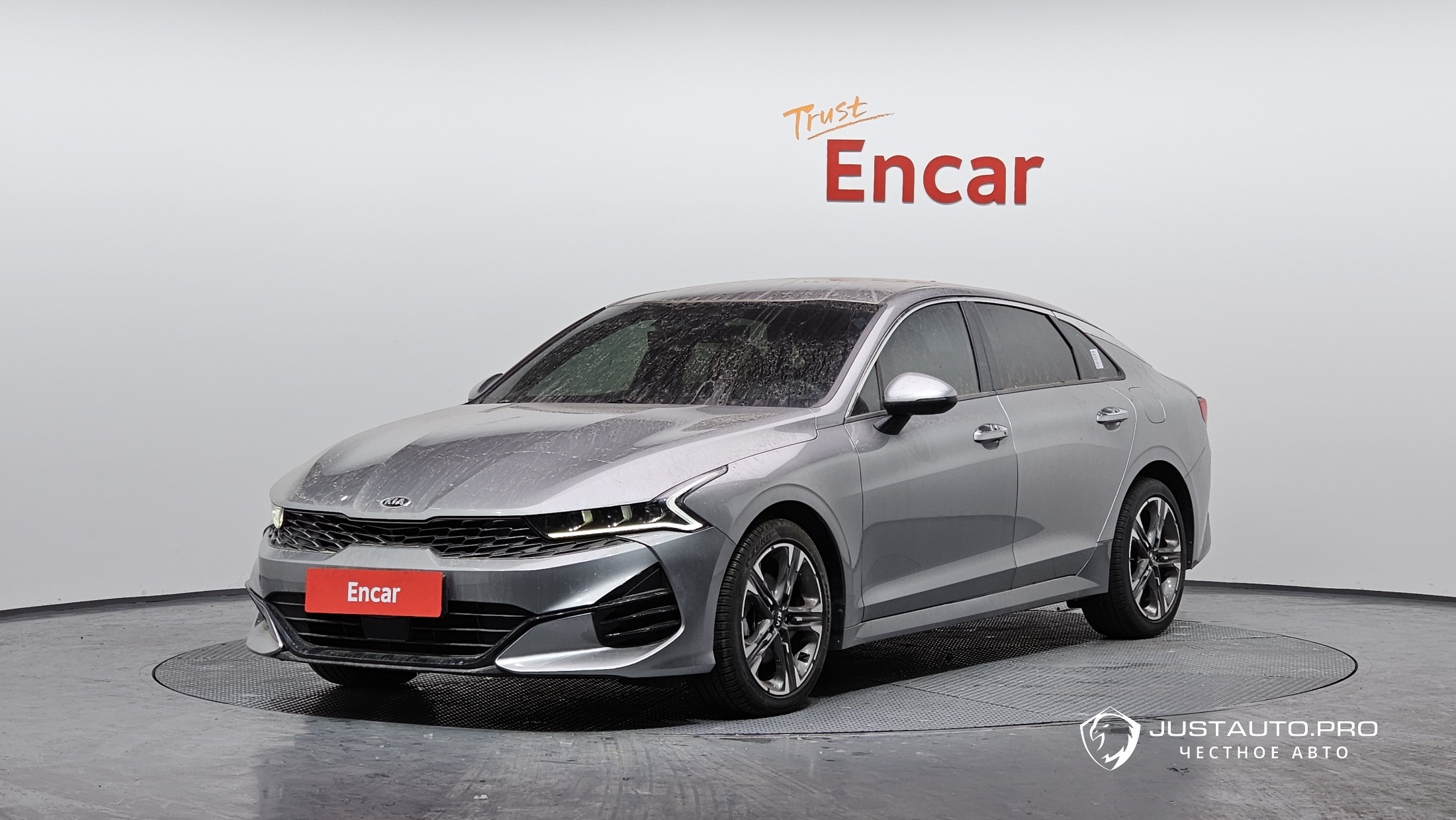 Автомобиль Kia K5
