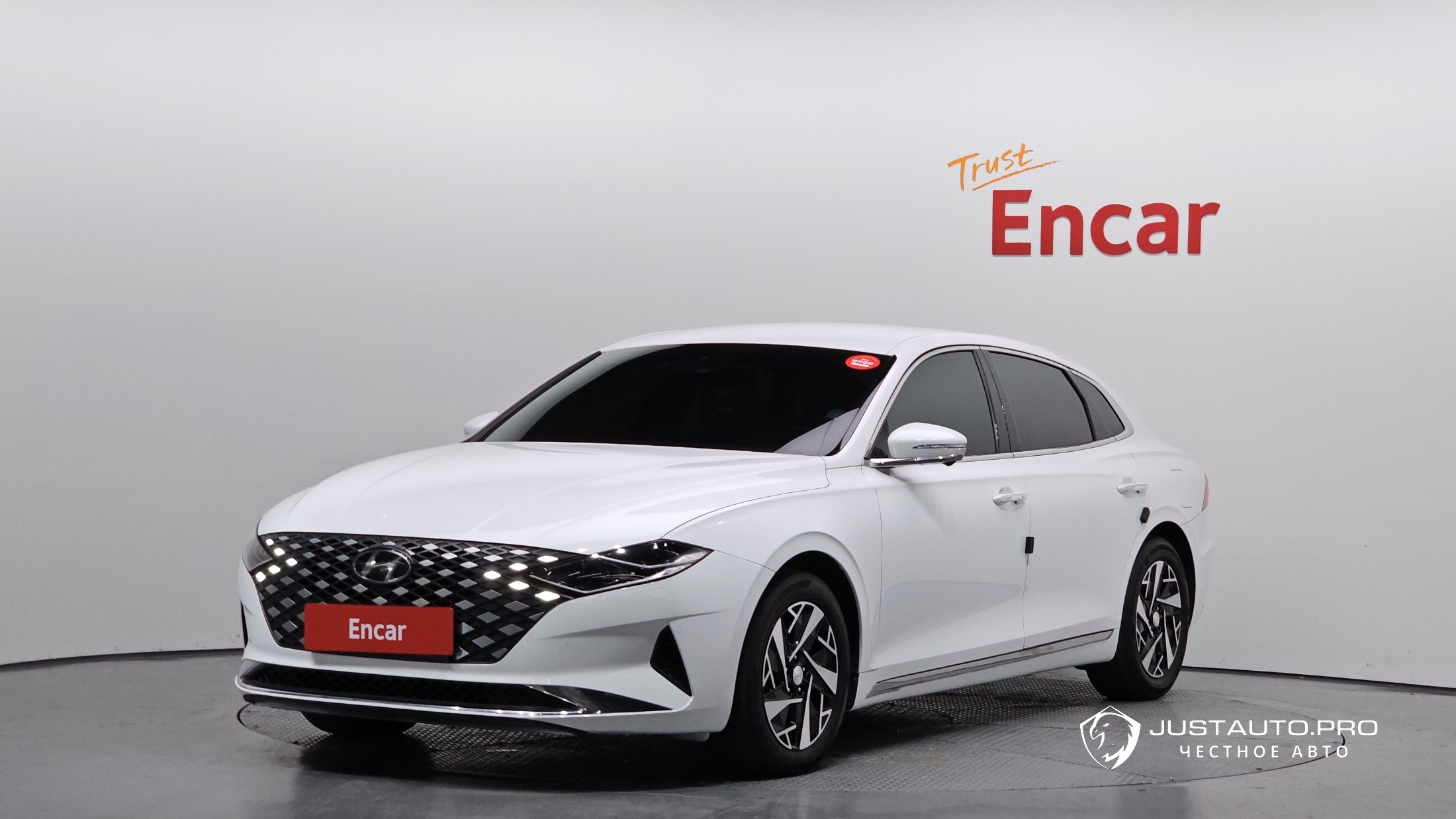 Автомобиль Hyundai Grandeur