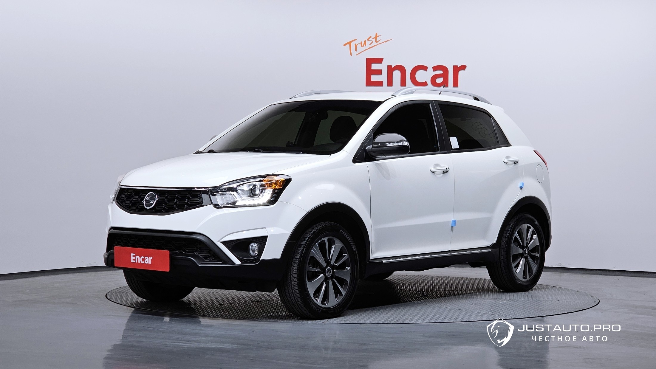 Автомобиль KG_Mobility_Ssangyong KORANDO