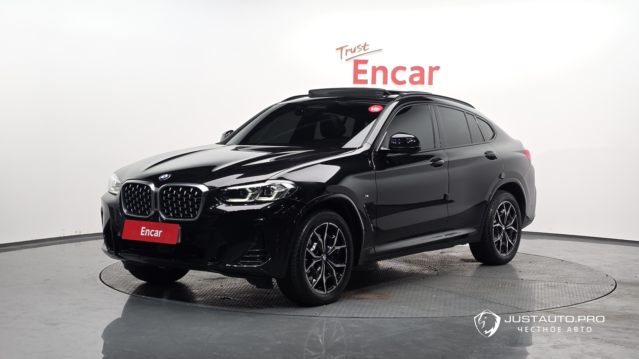 Автомобиль BMW X4