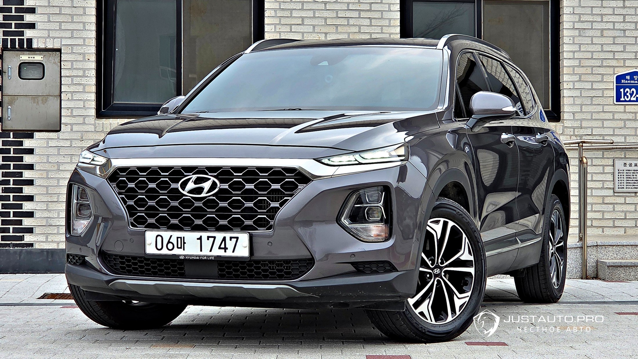 Автомобиль Hyundai Santafe