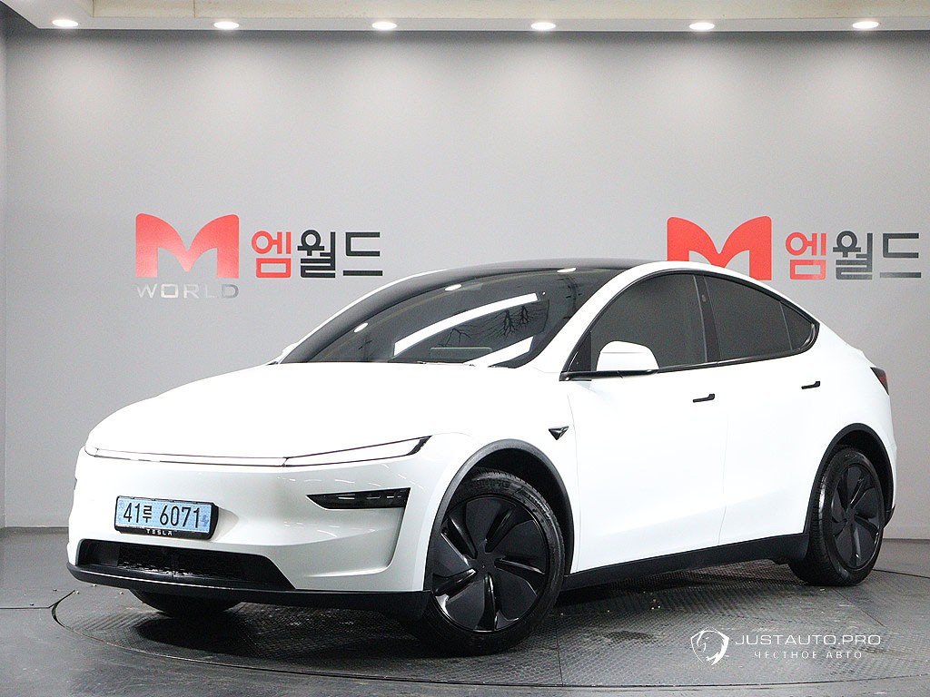 Автомобиль Tesla Model Y