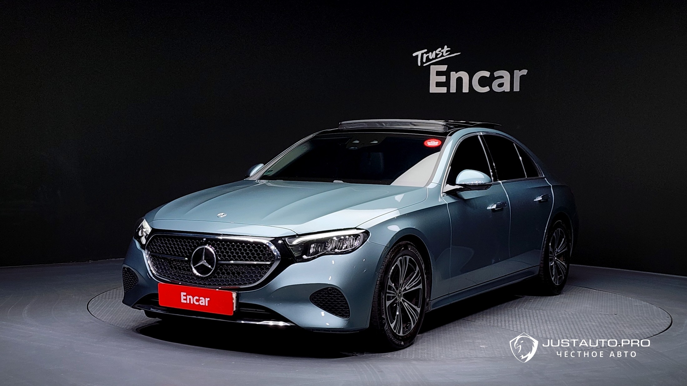 Автомобиль Mercedes-Benz E-Class