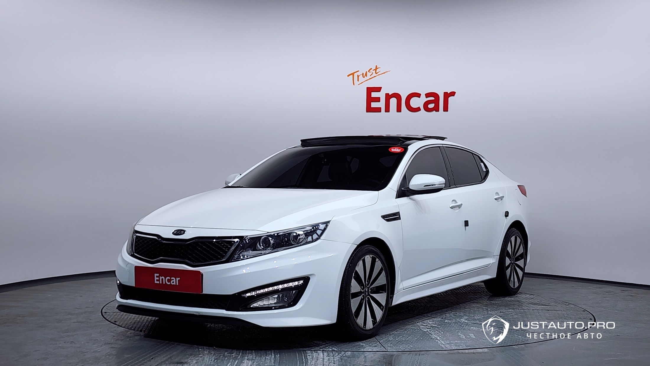 Автомобиль Kia K5