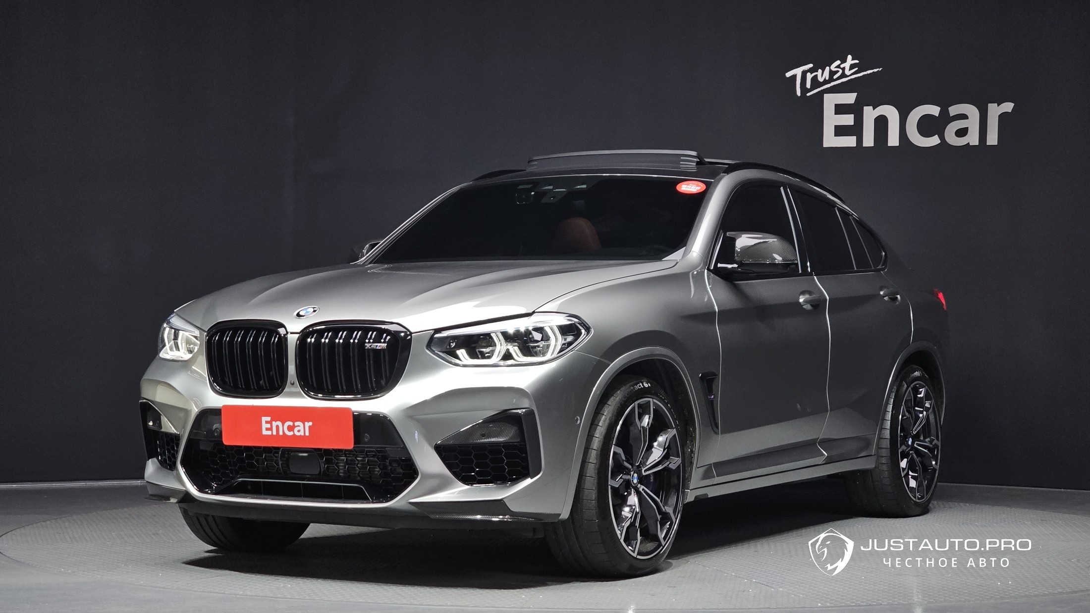 Автомобиль BMW X4M