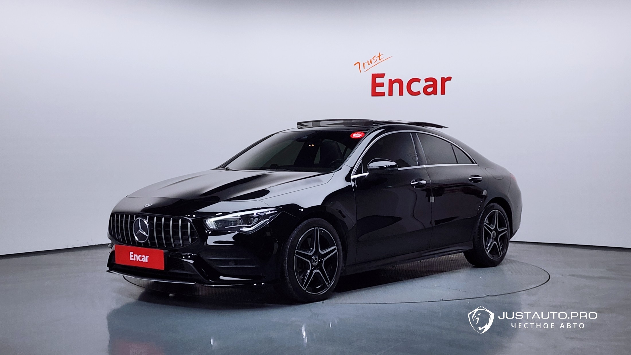 Автомобиль Mercedes-Benz CLA-Class