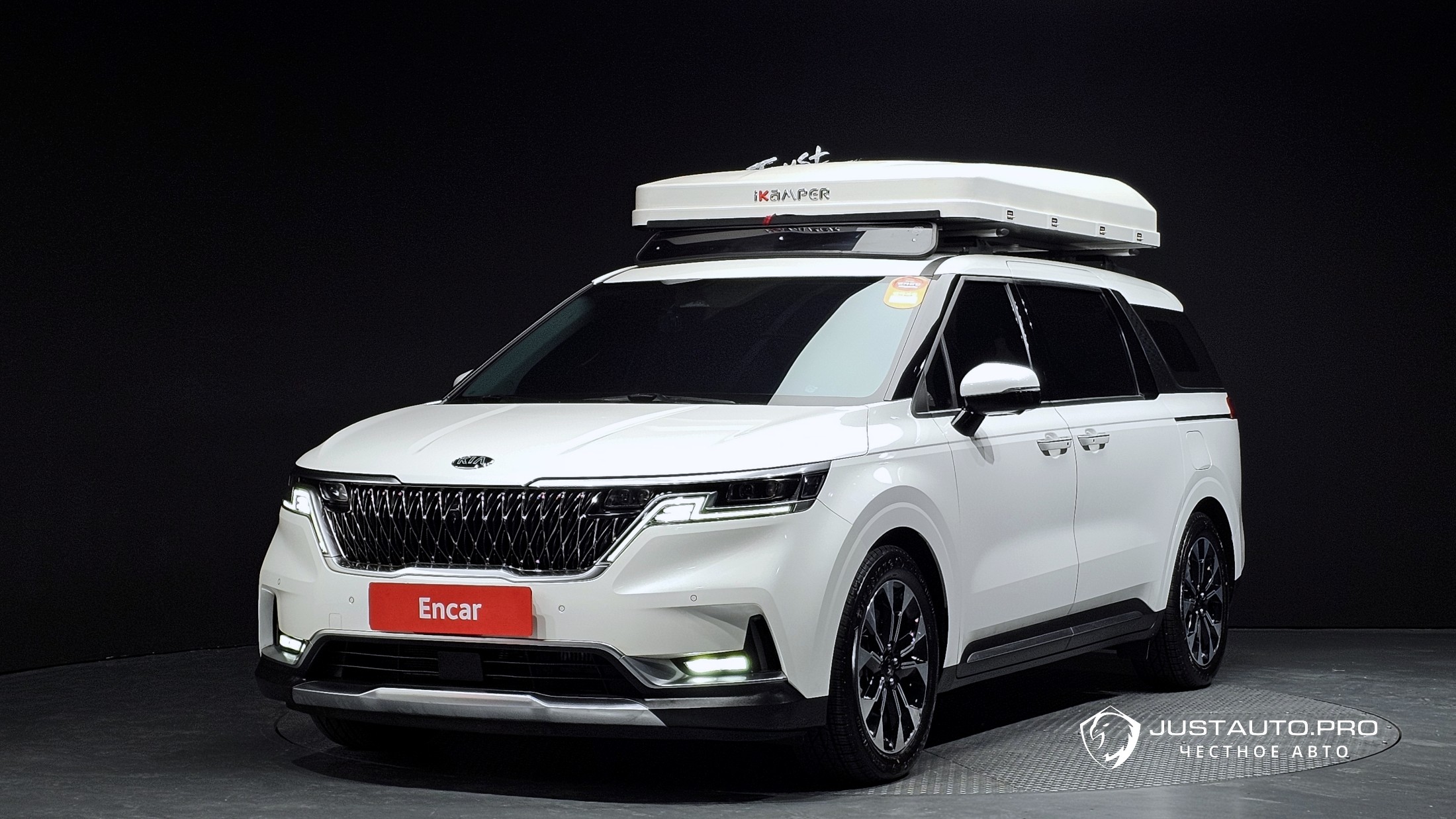 Автомобиль Kia Canival