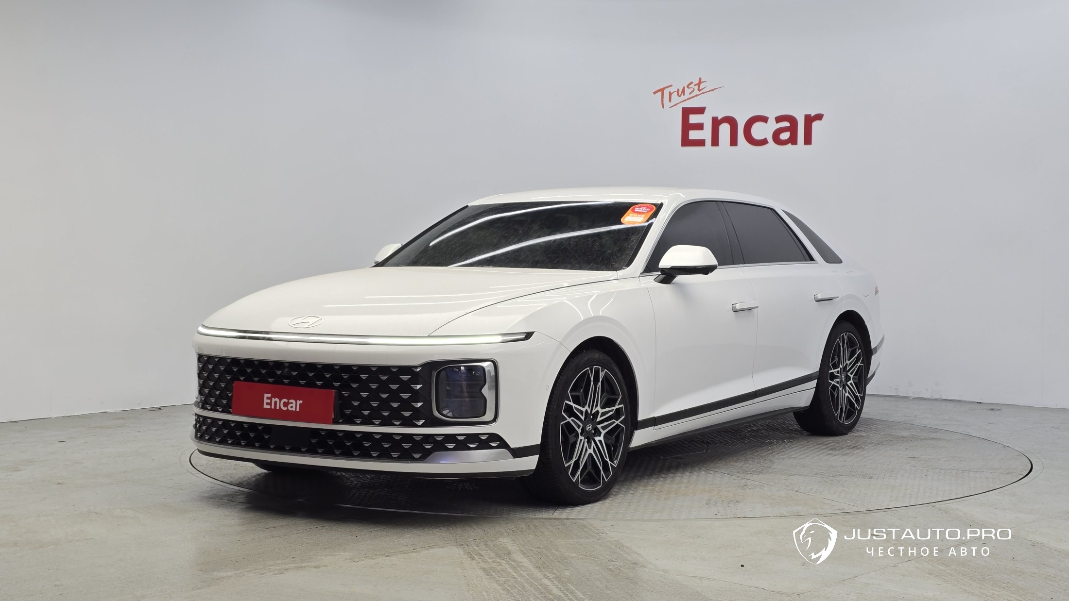 Автомобиль Hyundai Grandeur