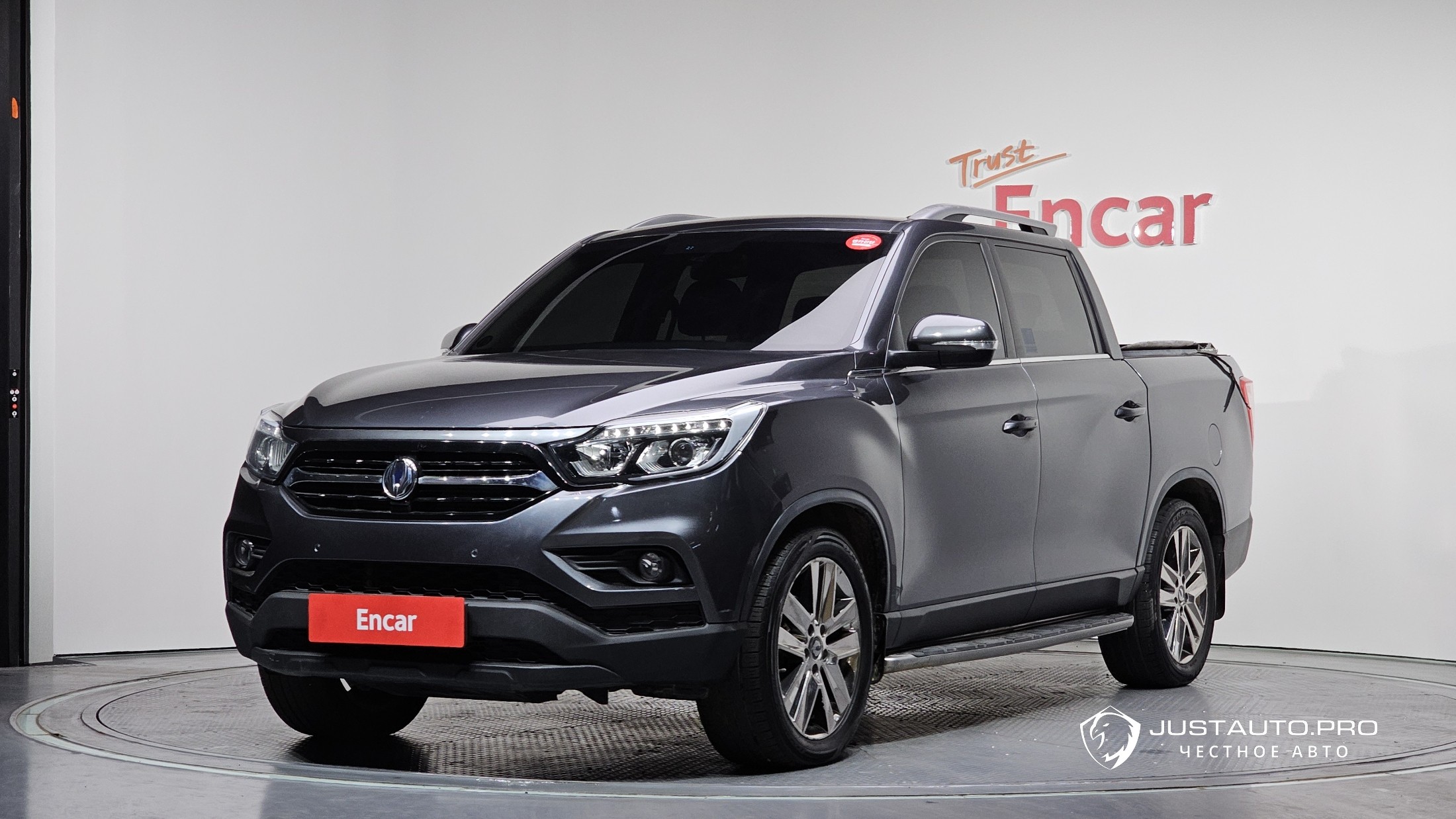Автомобиль KG_Mobility_Ssangyong Rexton