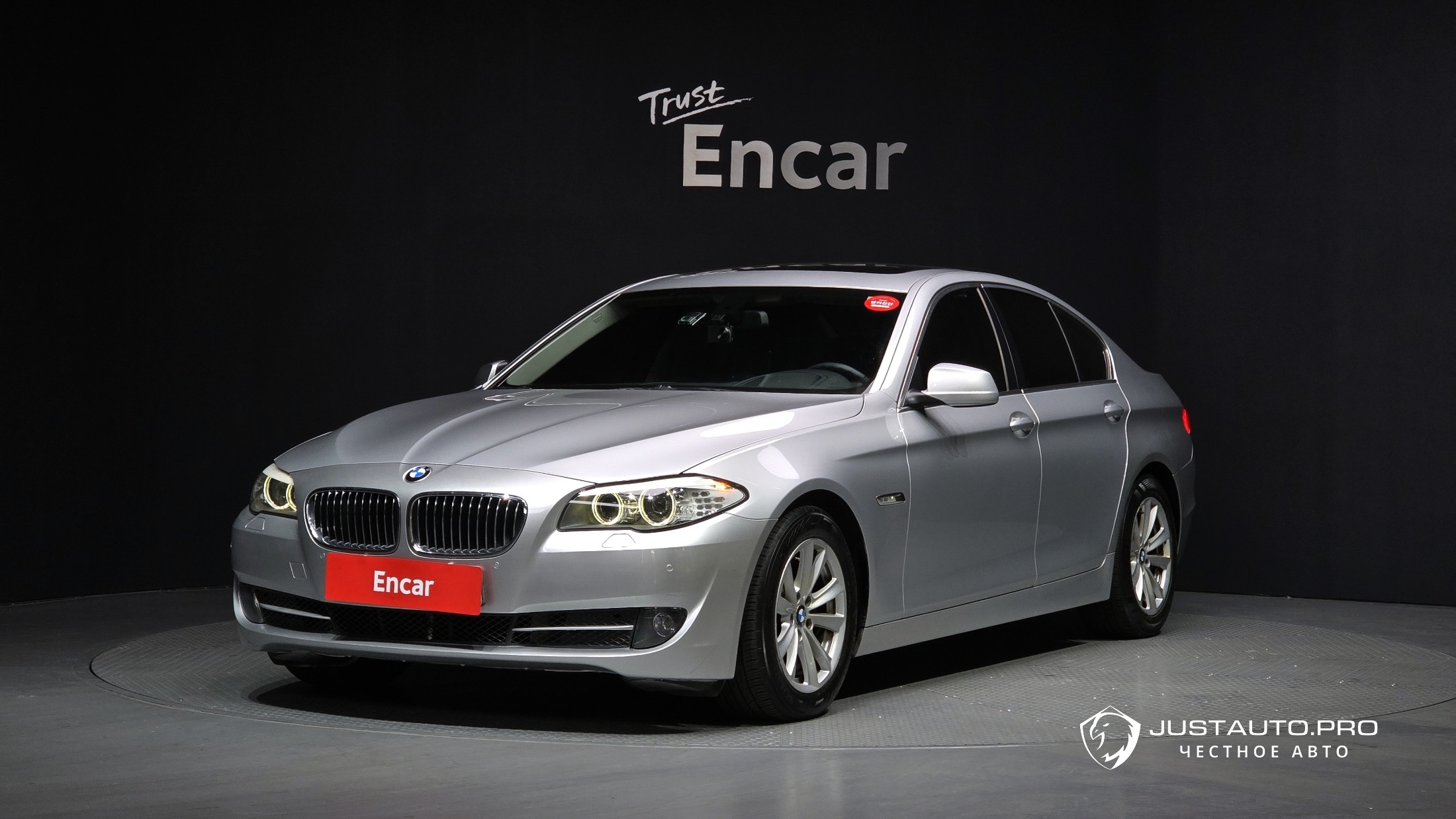 Автомобиль BMW 5-Series